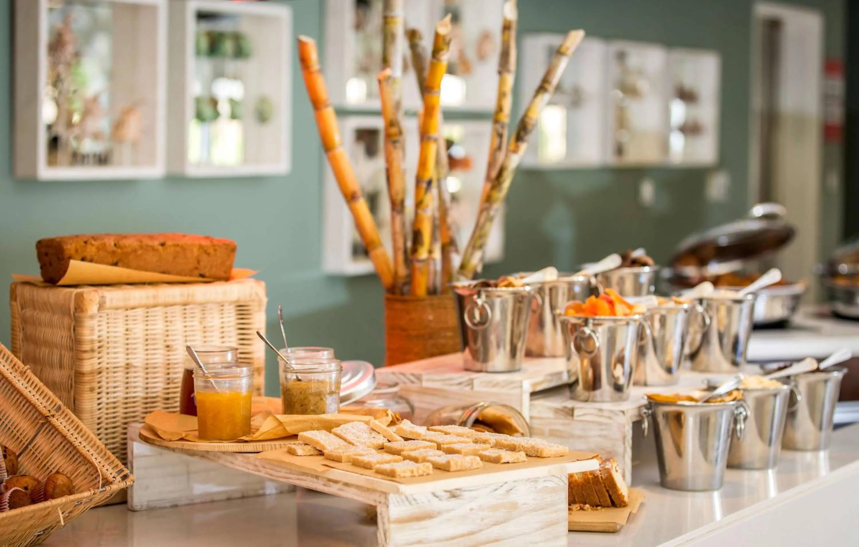 Restaurant/places to eat in Radisson Blu Azuri Resort & Spa