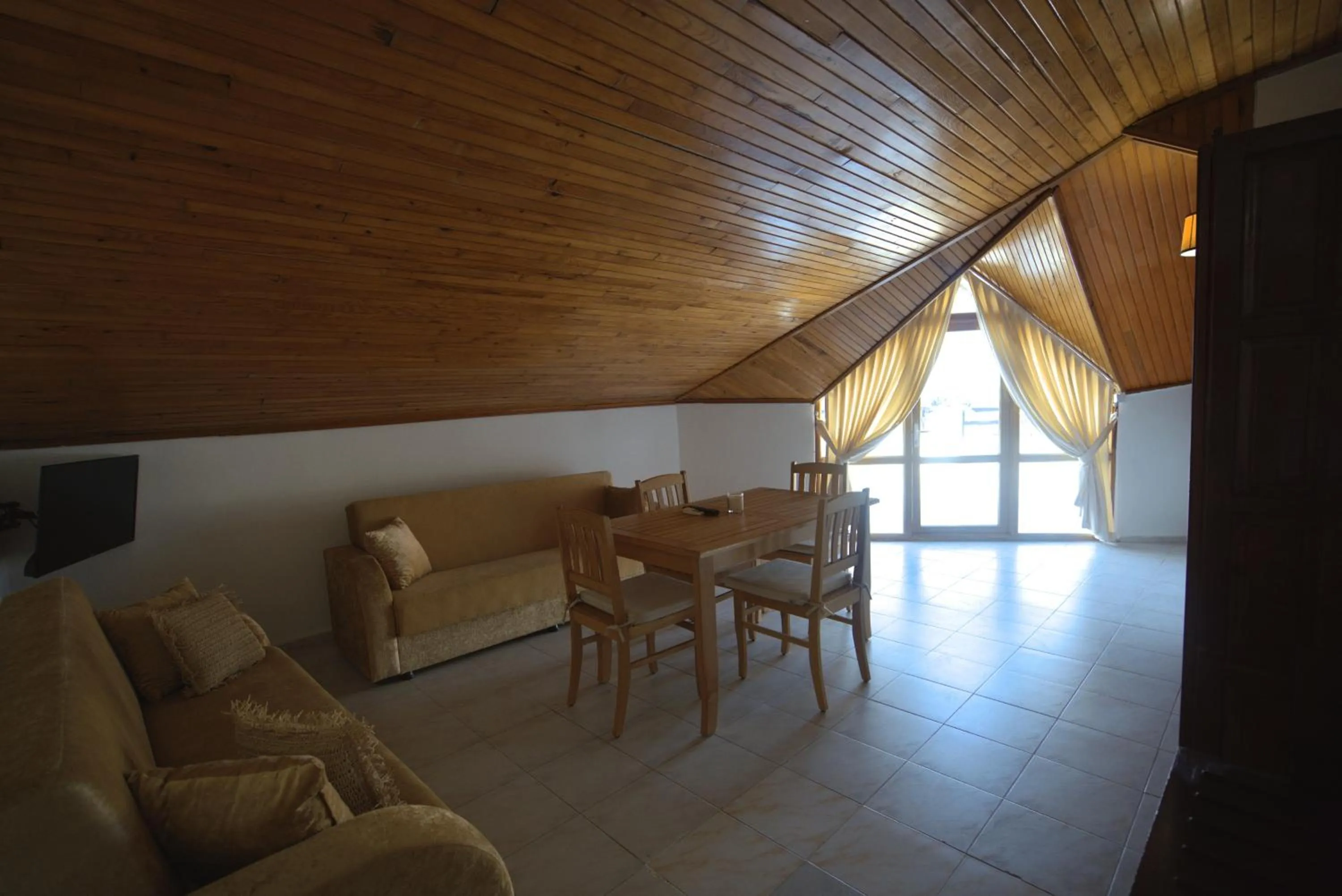 TV and multimedia in NATURELLA APART HOTEL