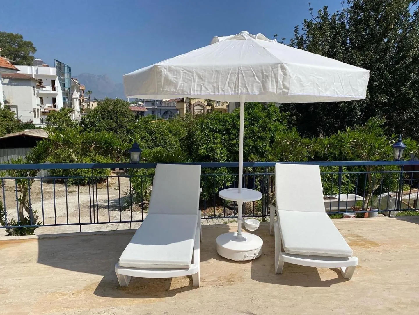 Swimming pool in NATURELLA APART HOTEL