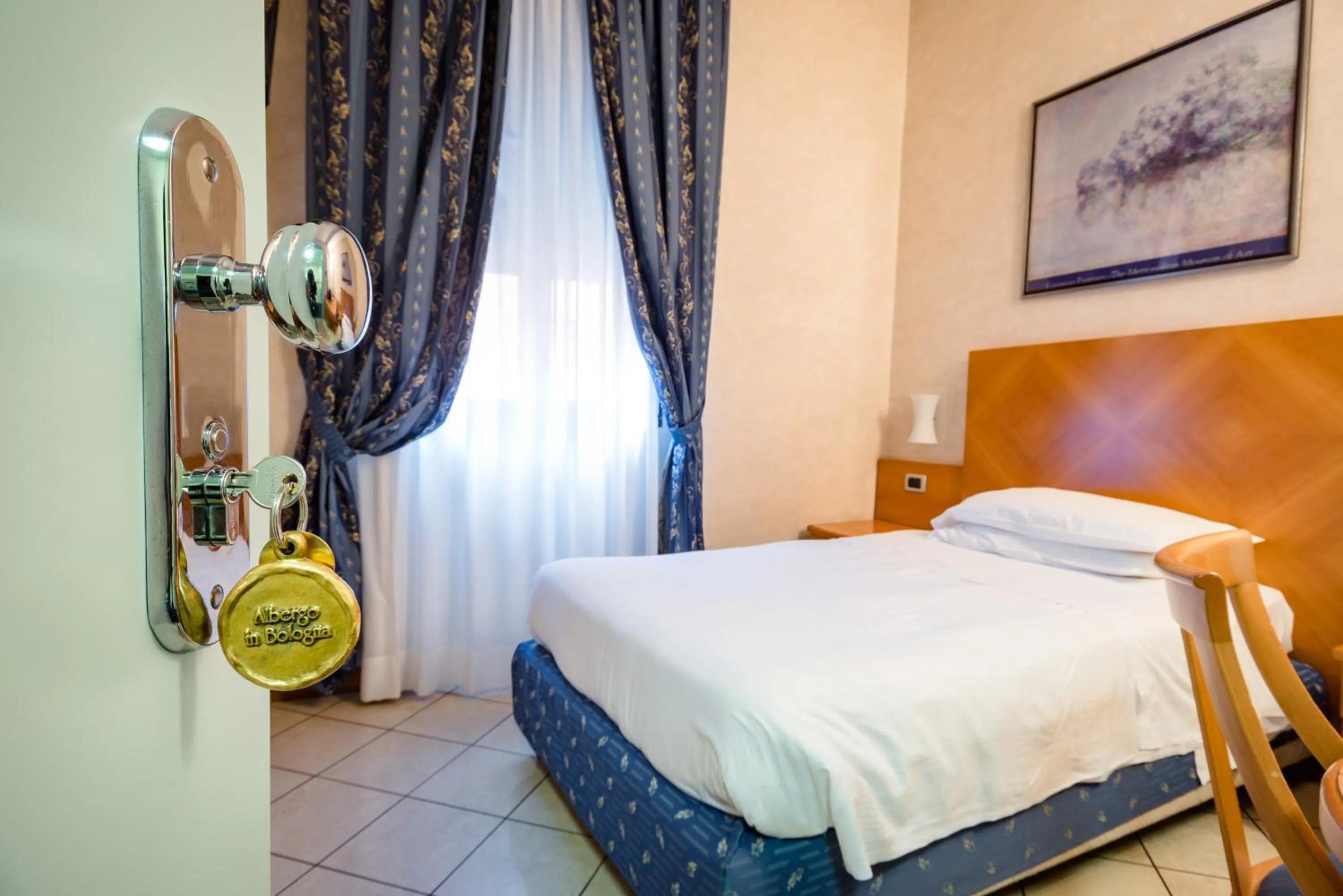 Photo of the whole room, Bed in Hotel Centrale