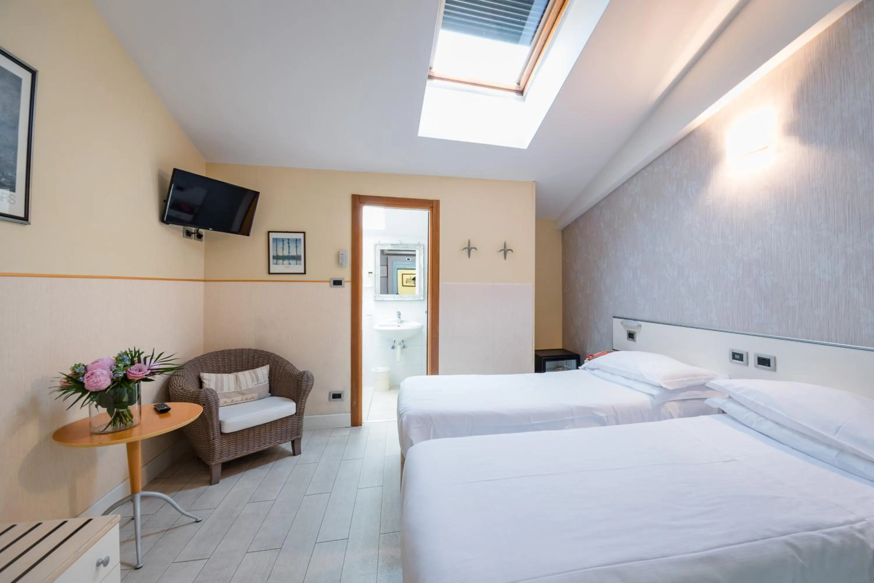 Photo of the whole room, Bed in Hotel Centrale