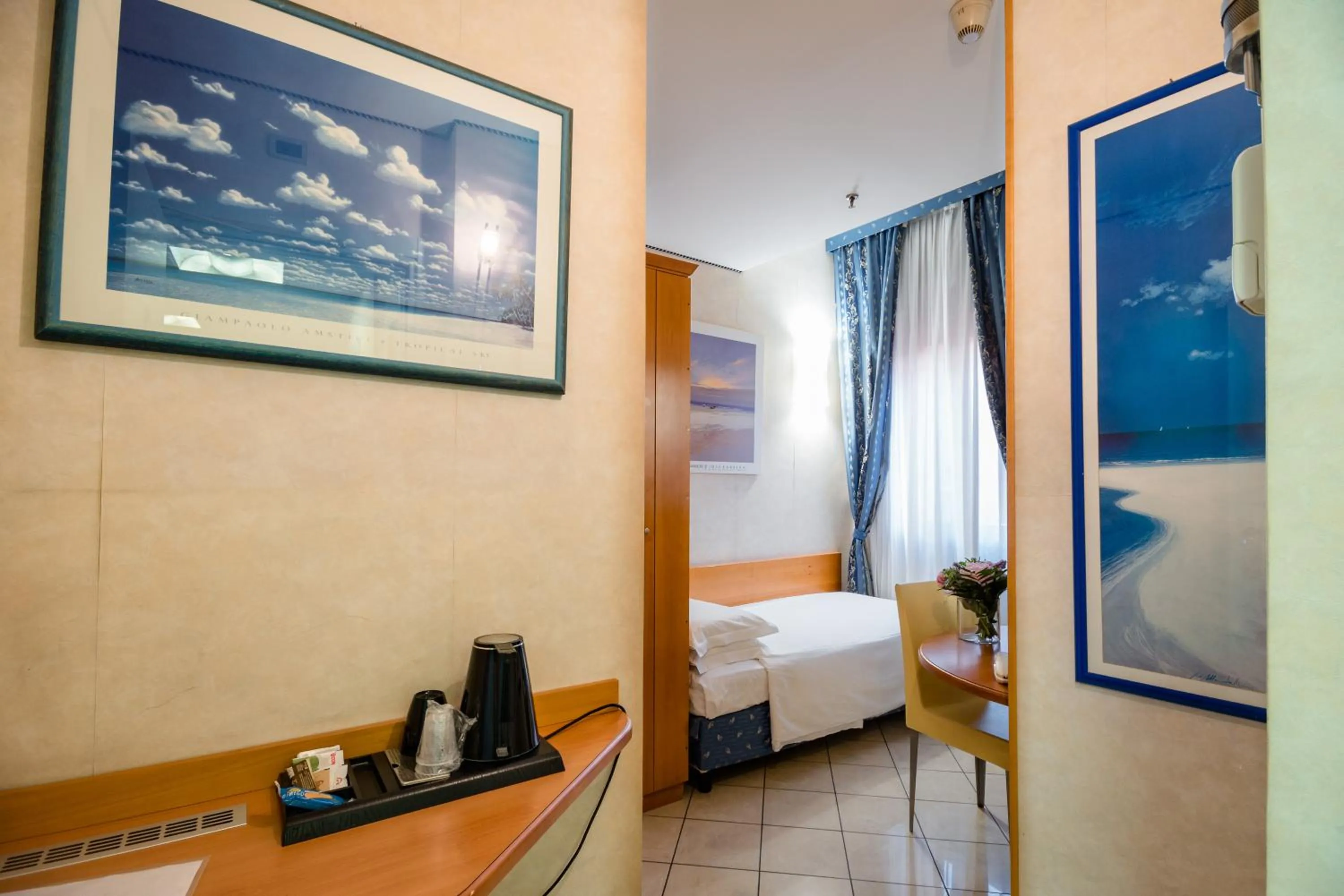 Photo of the whole room, Bed in Hotel Centrale