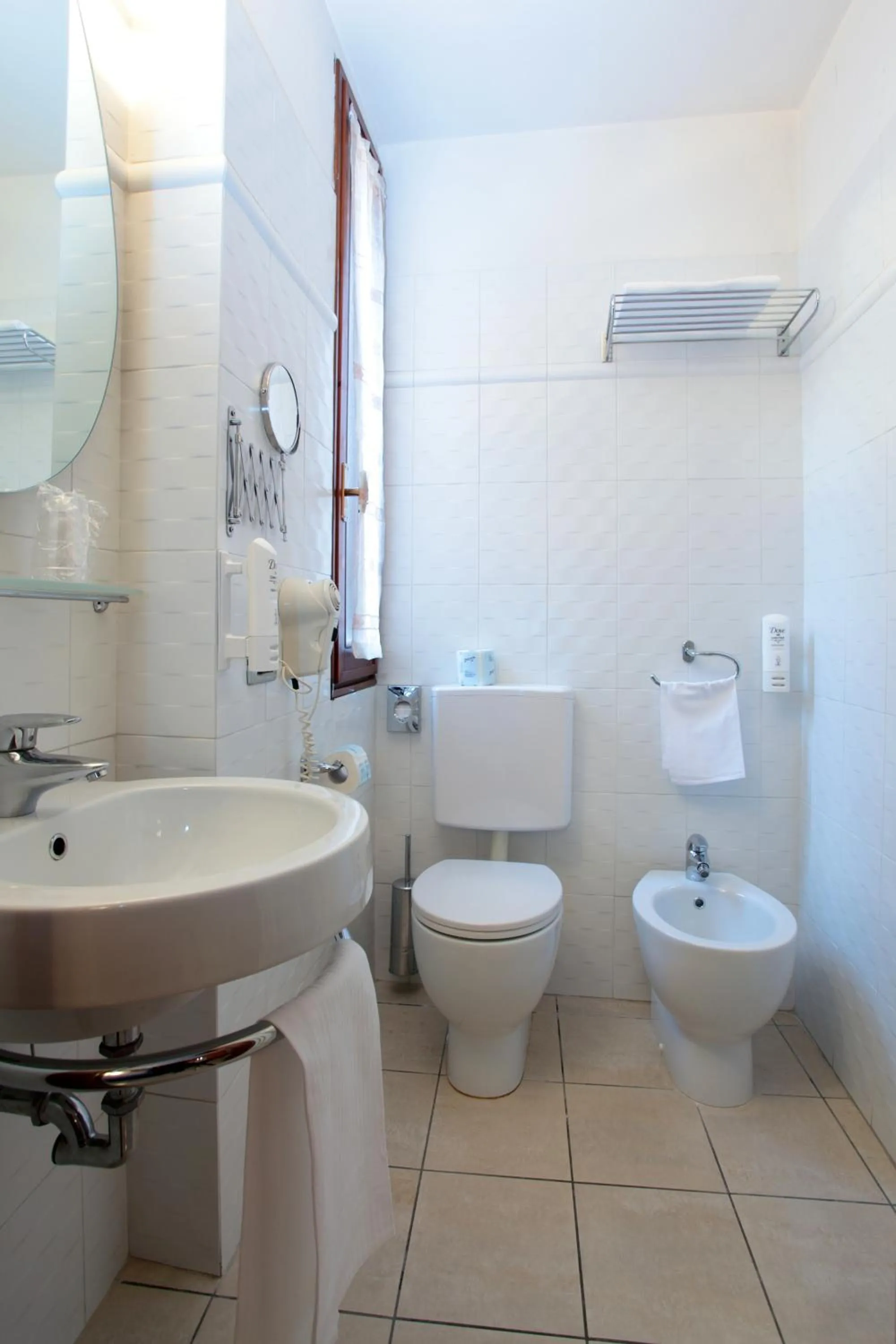 Shower in Hotel Centrale