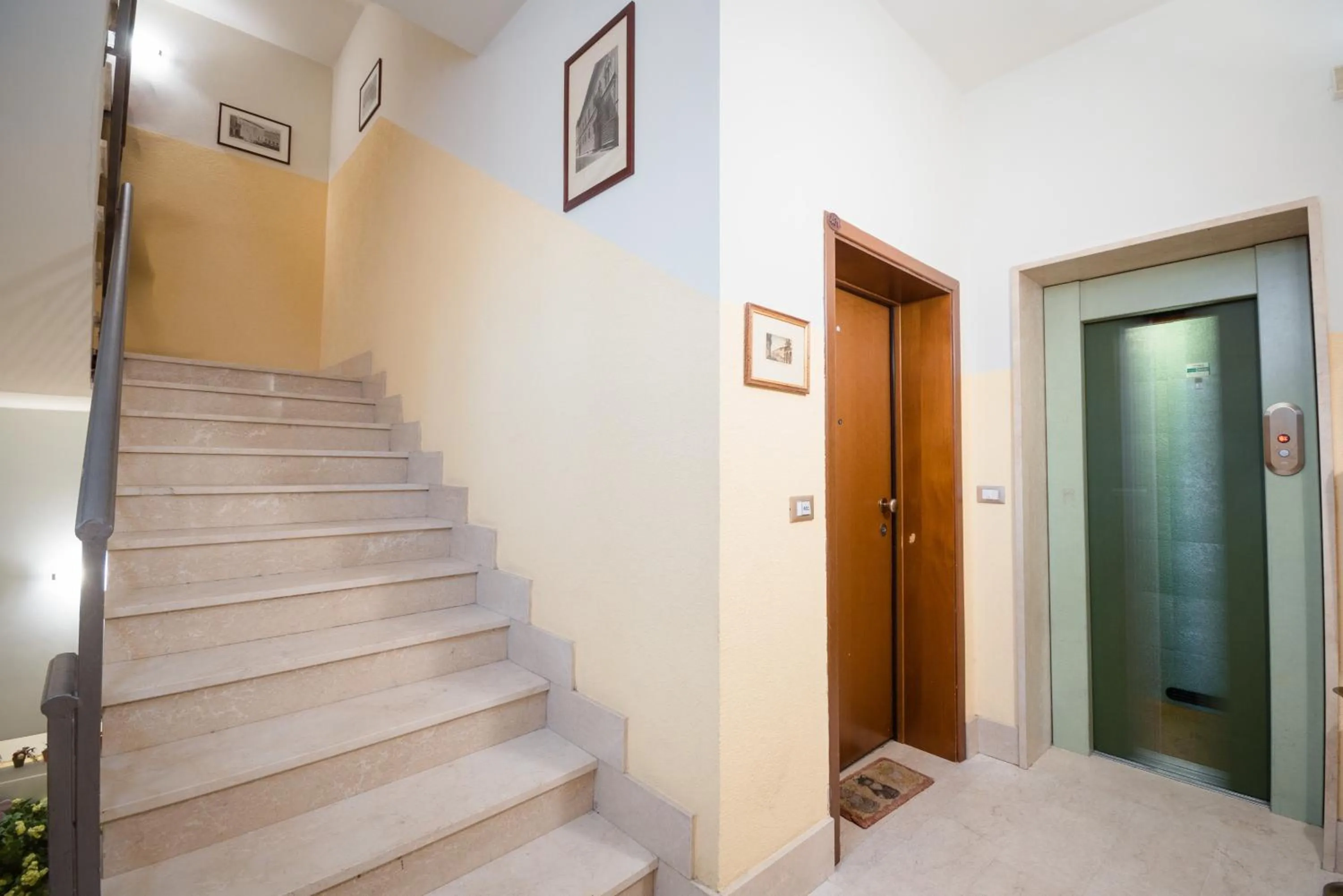 Facade/entrance in Hotel Centrale