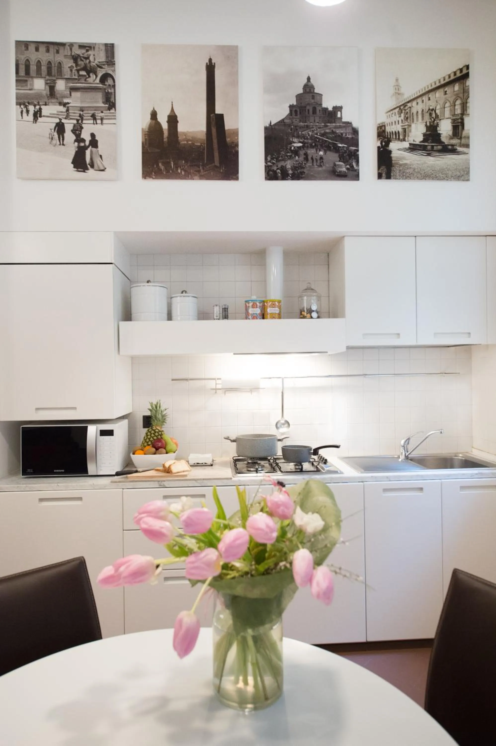 Kitchen or kitchenette in Phi Hotel Bologna
