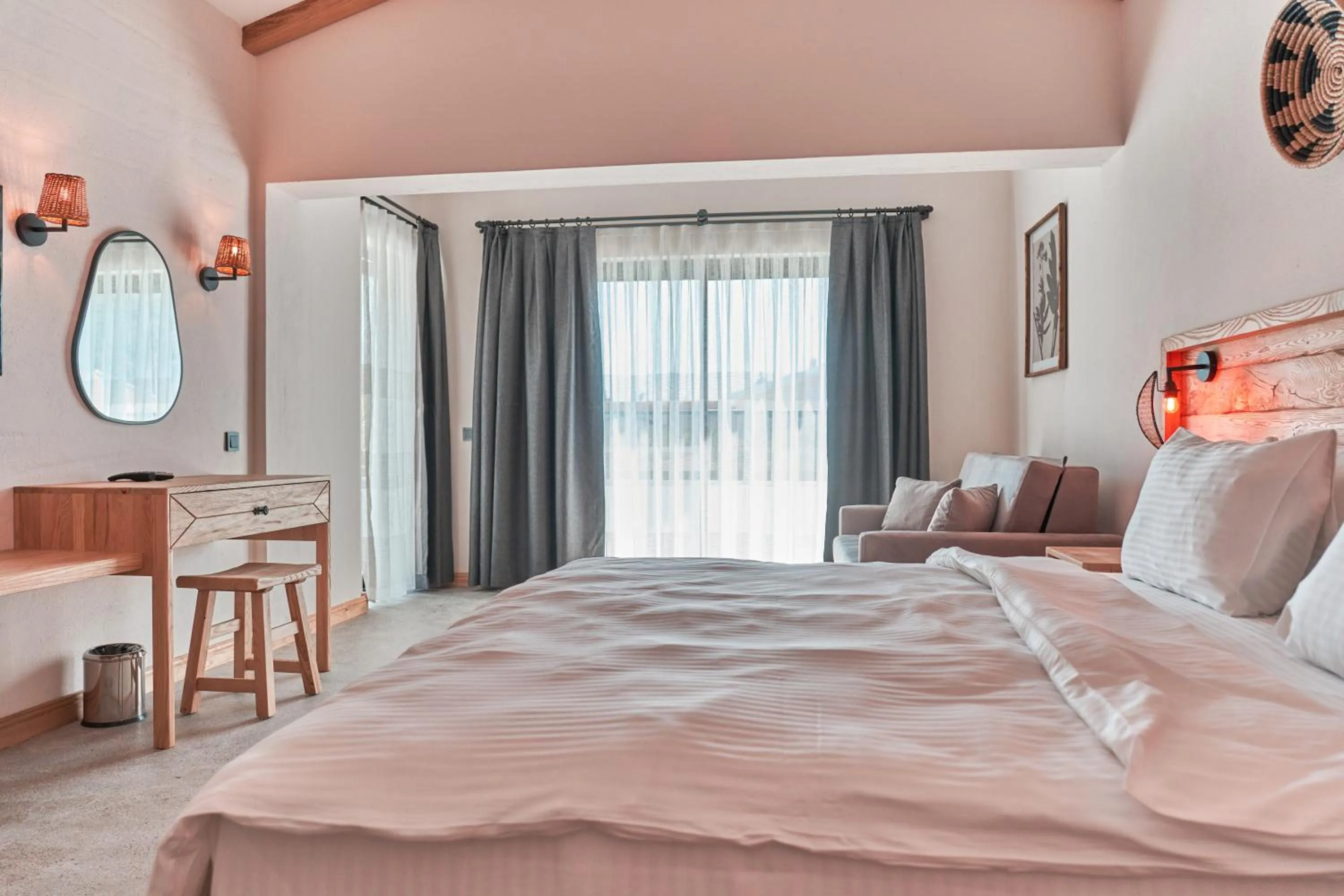 Photo of the whole room, Bed in The Pearl Ölüdeniz