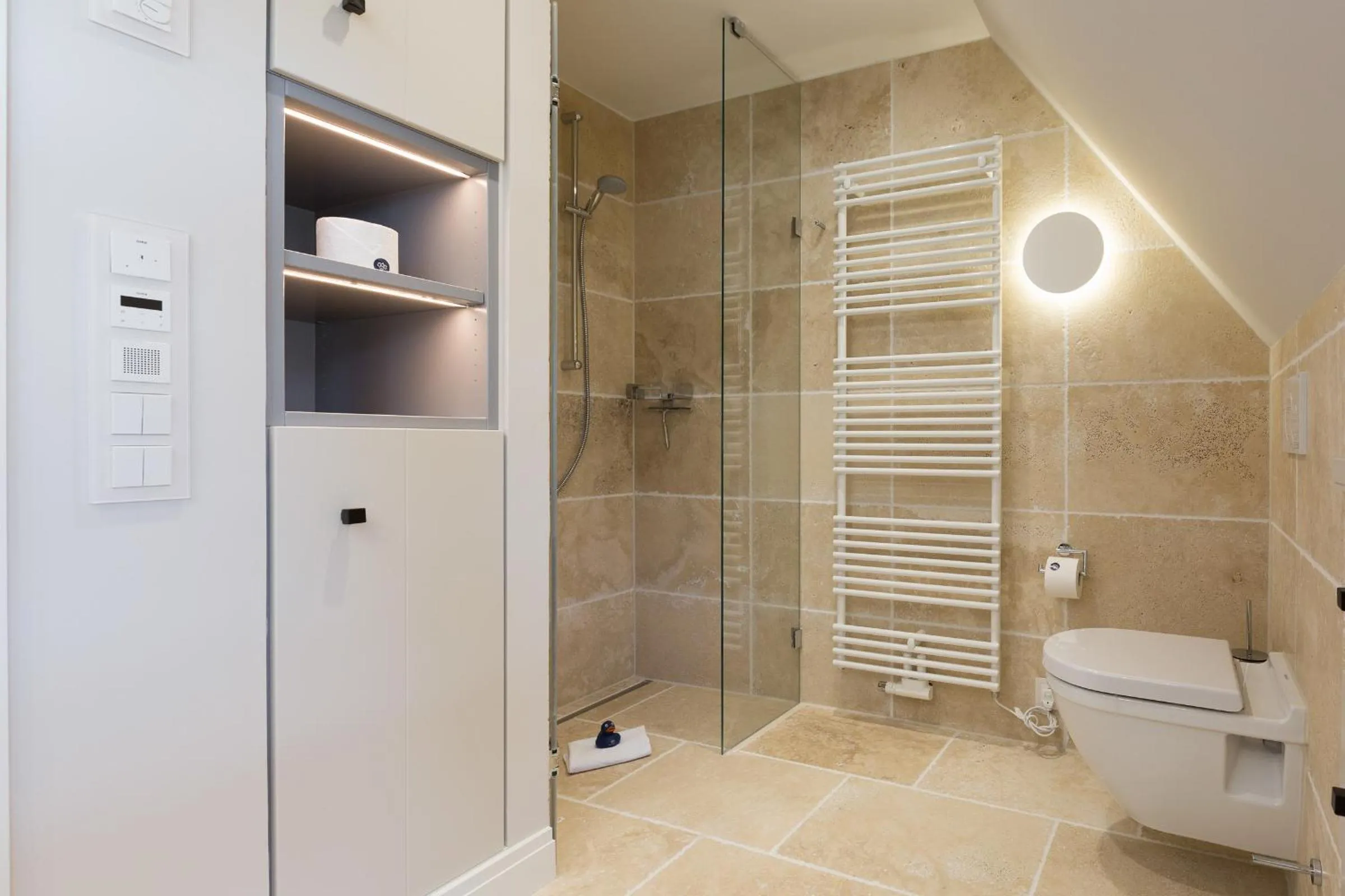 Bathroom in Hues Minde