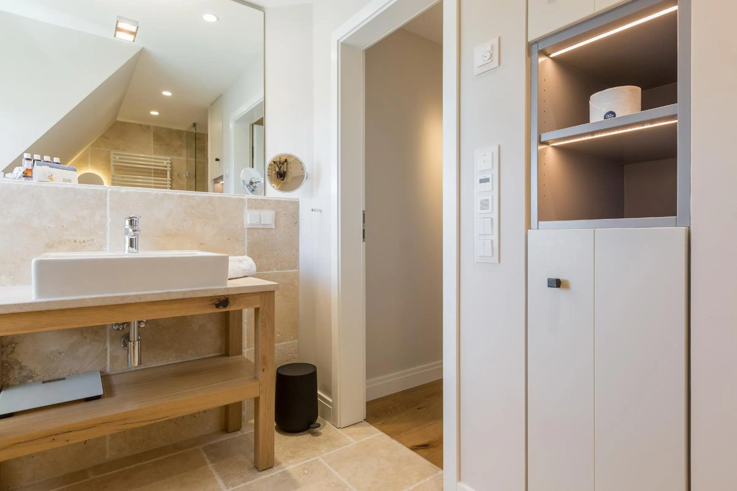 Bathroom in Hues Minde