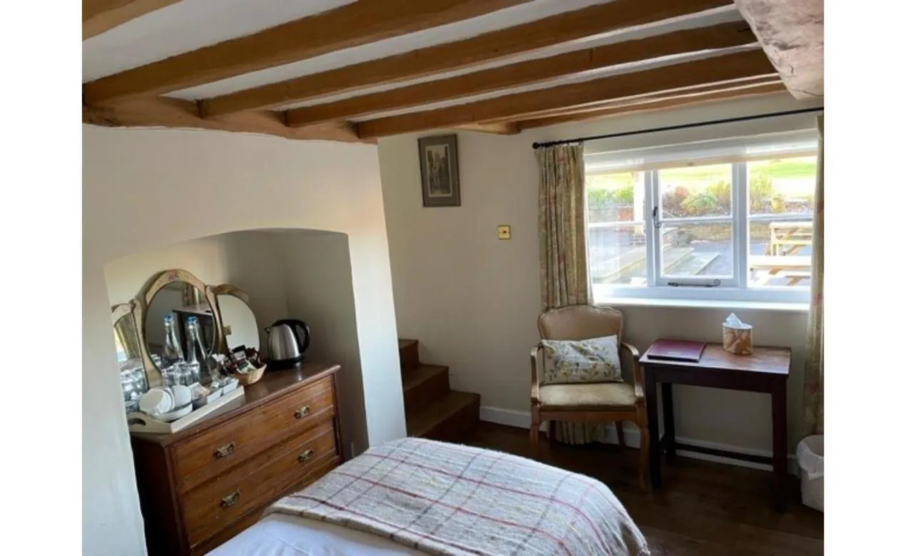 Bedroom, Bed in Wethele Manor