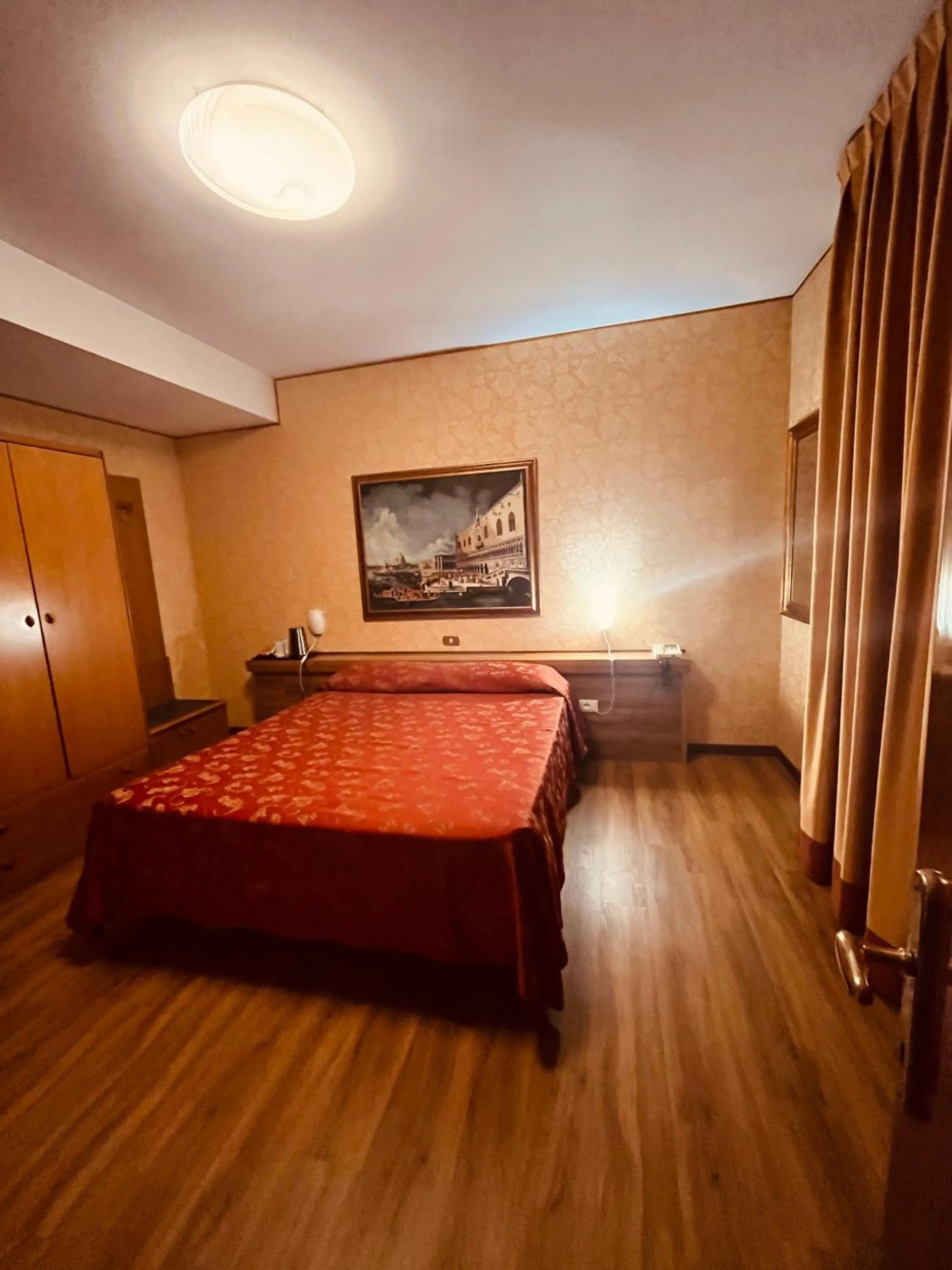 Bed in Hotel Al Sole