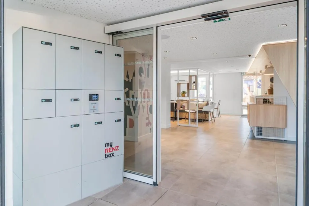 Property building in Sweetly Isatis Mérignac Hôtel de ville