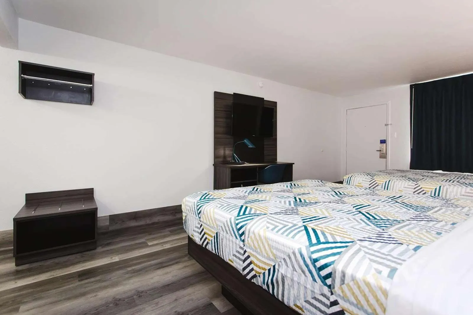 Bed in Studio 6 Houston TX Medical Center NRG Stadium