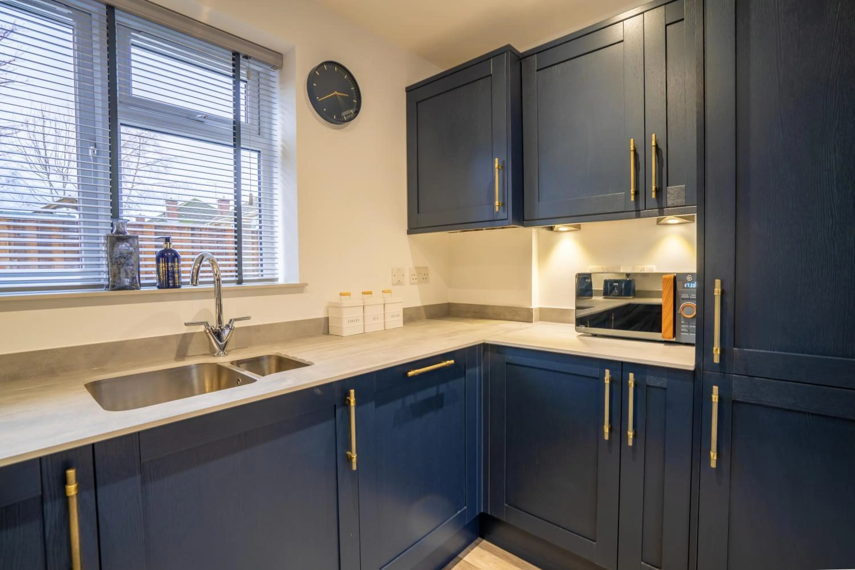 Kitchen or kitchenette in Mill Road Ground Floor Apartment