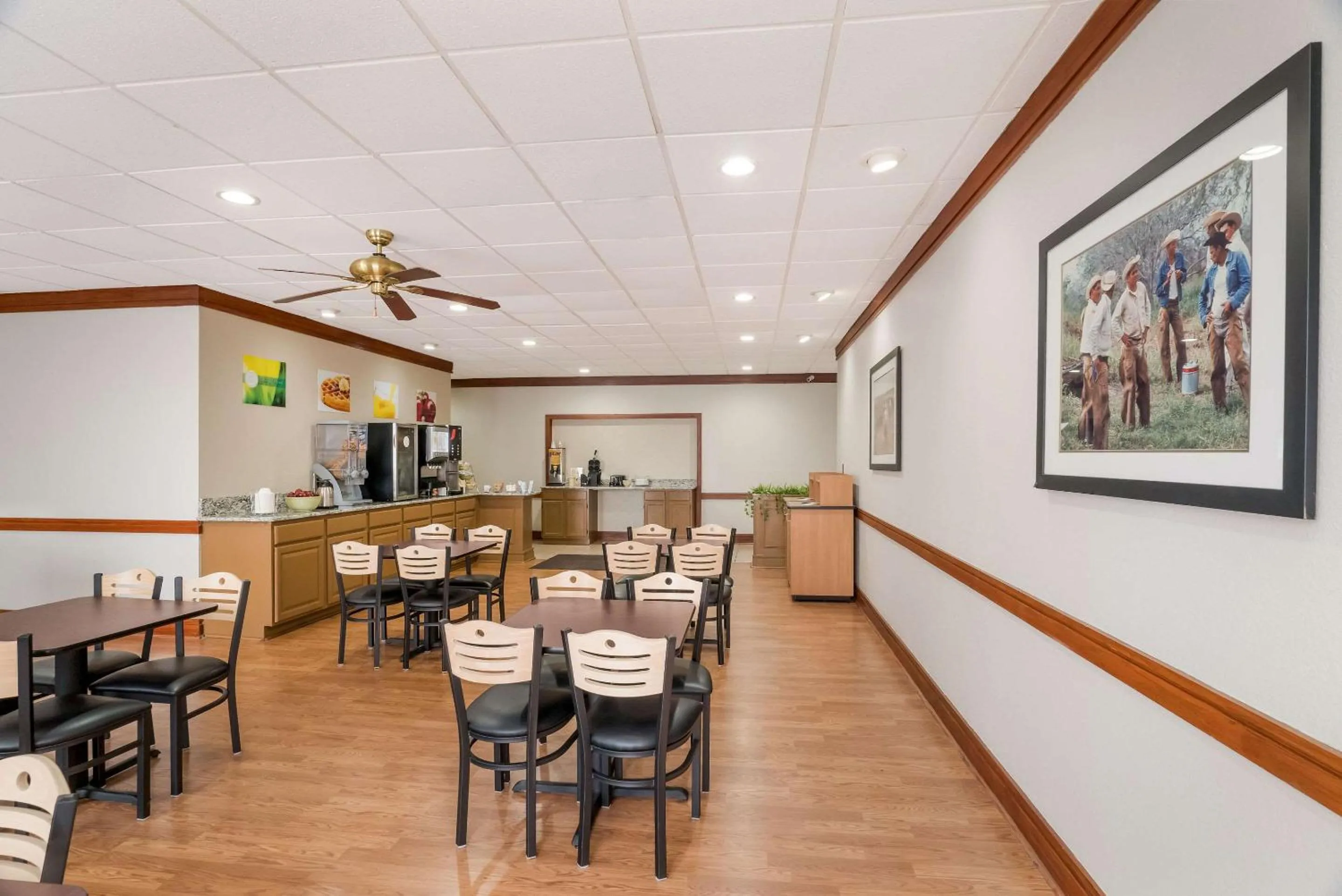 Breakfast in Quality Inn