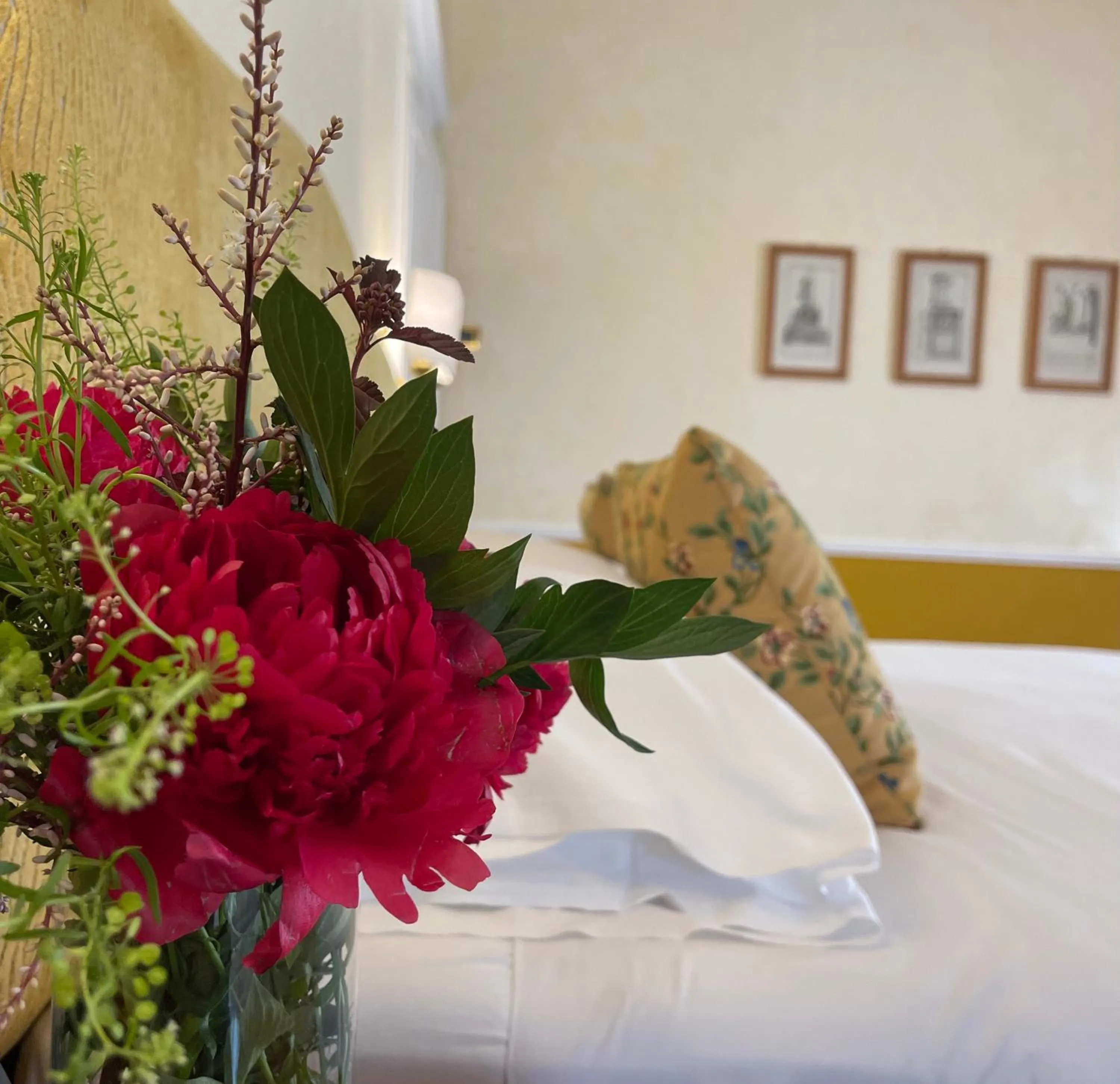 Decorative detail, Bed in Bettoja Hotel Massimo d'Azeglio
