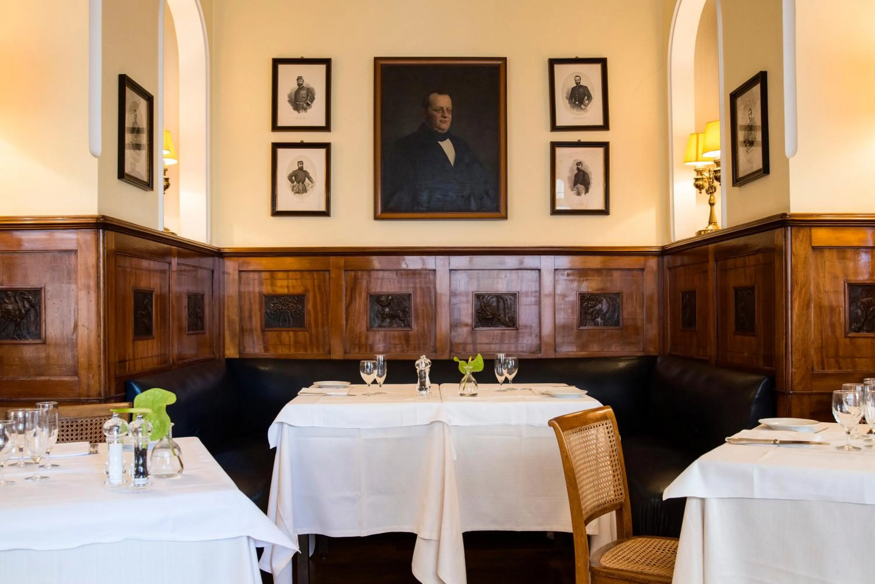 Restaurant/places to eat in Bettoja Hotel Massimo d'Azeglio