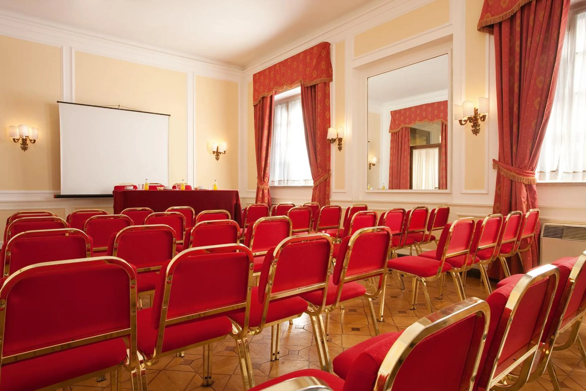 Business facilities in Bettoja Hotel Atlantico