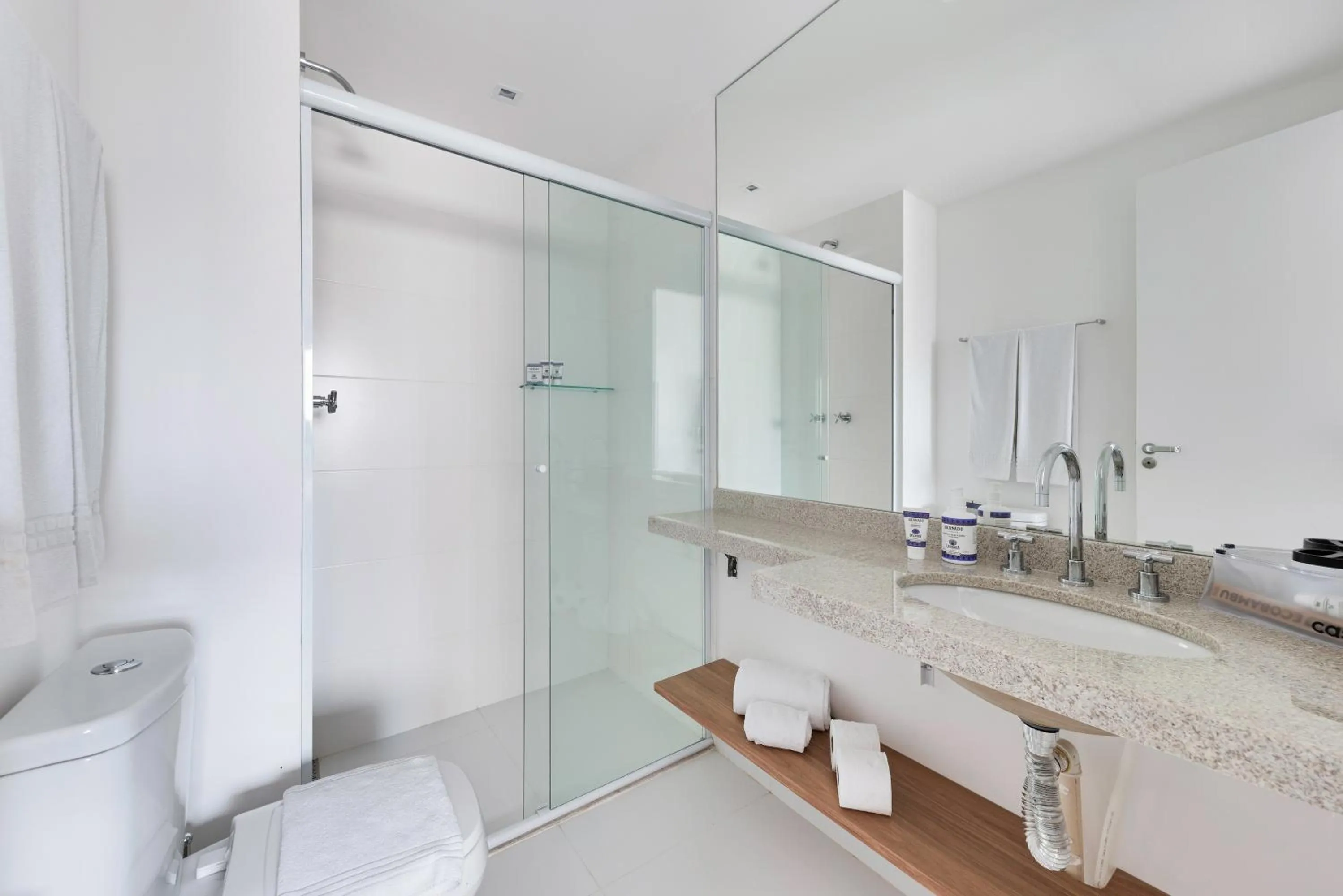 Shower in Charlie Edição Jardim Paulista