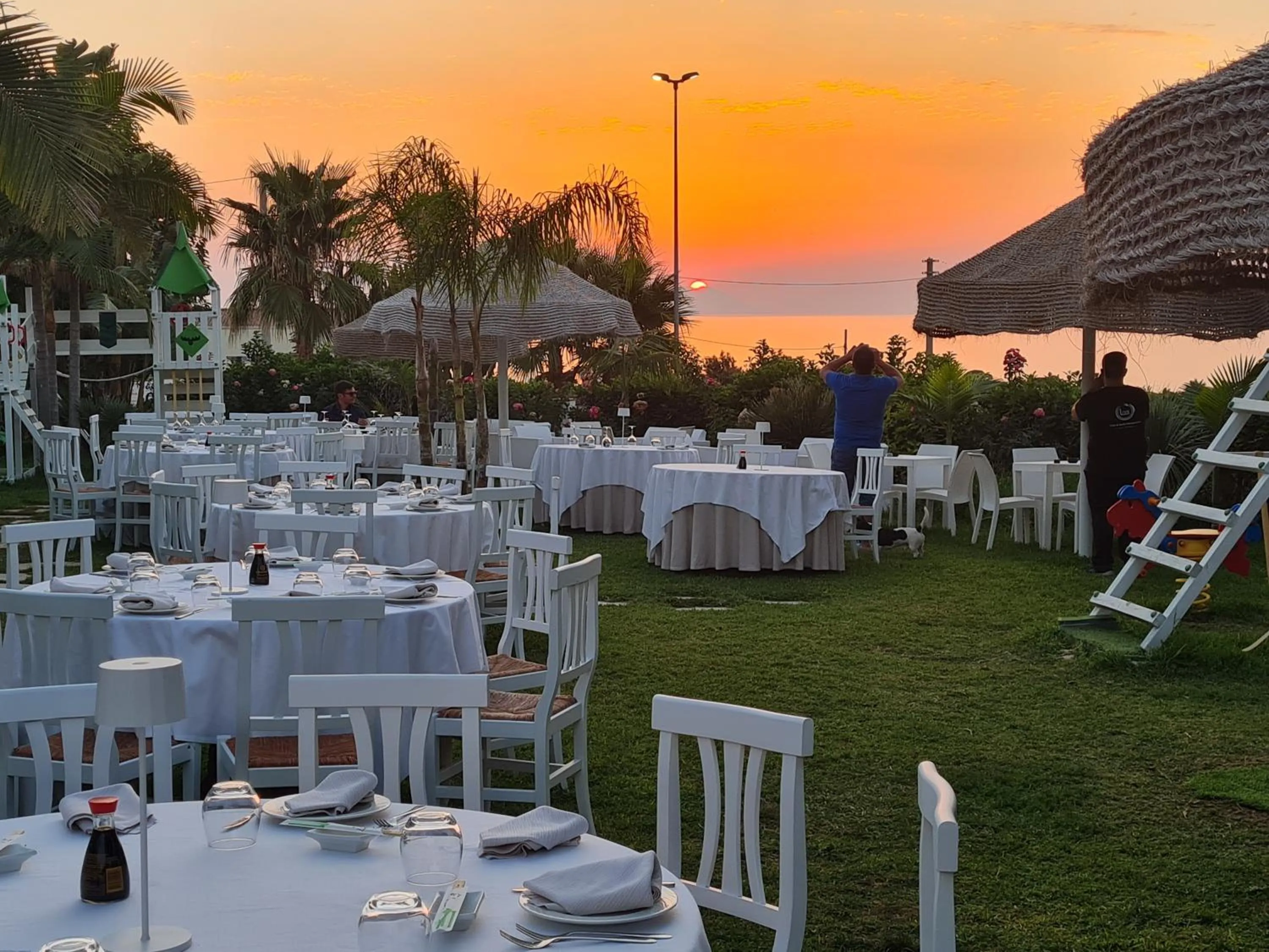 Restaurant/places to eat in La Bussola Hotel Calabria