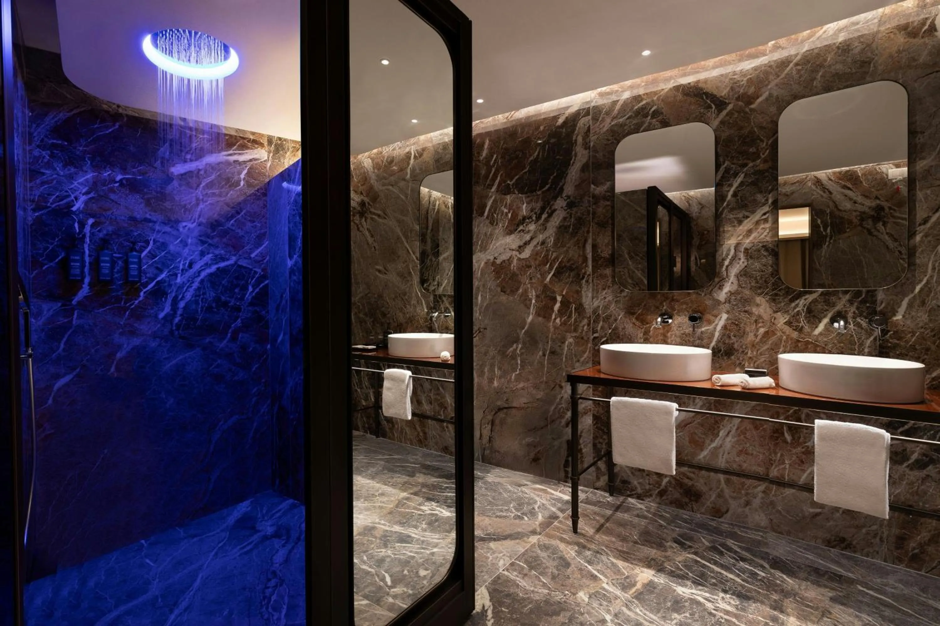 Bathroom in Sheraton Lake Como Hotel