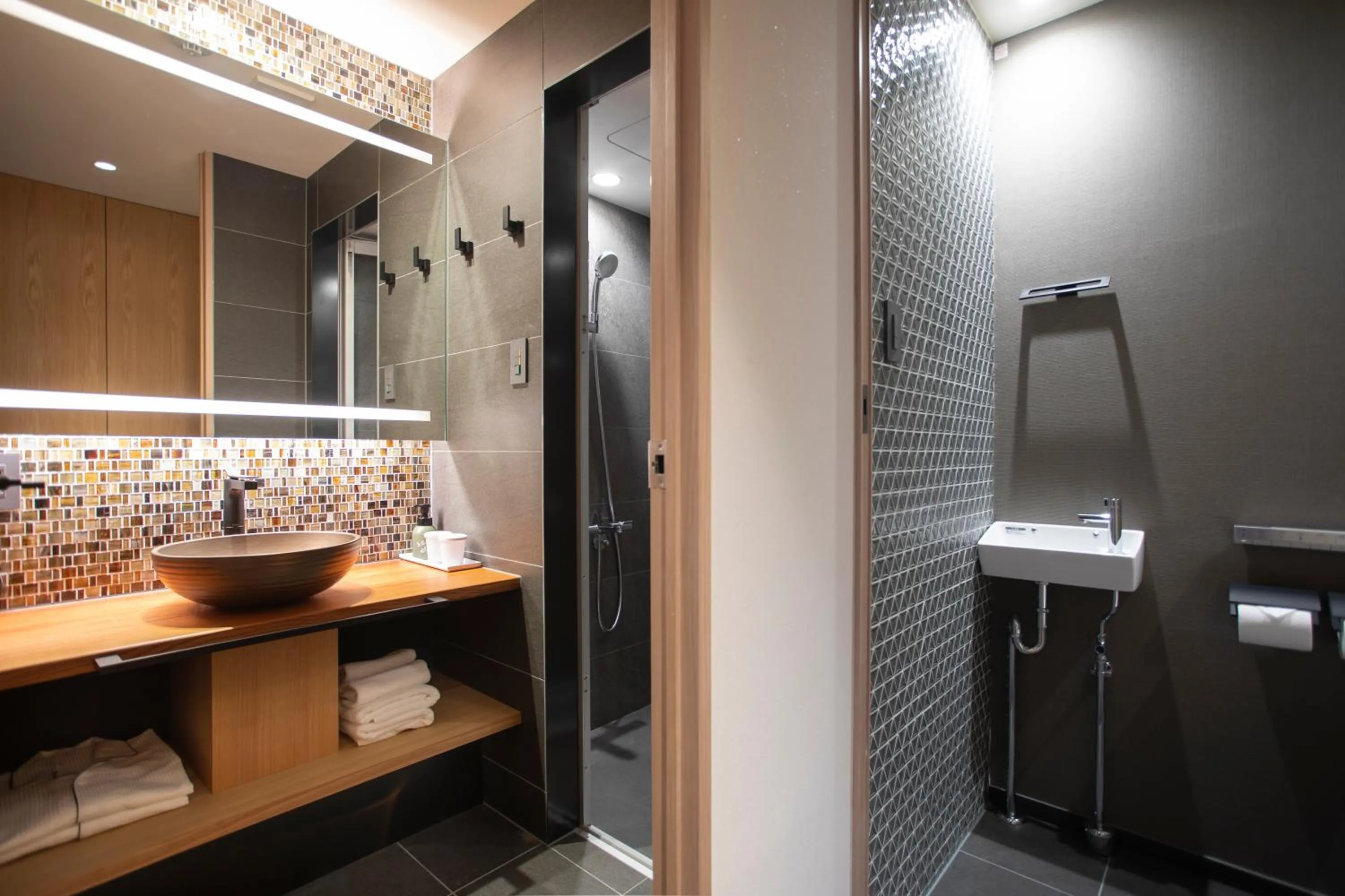 Shower in Hotel Legasta Kyoto Higashiyama Sanjo