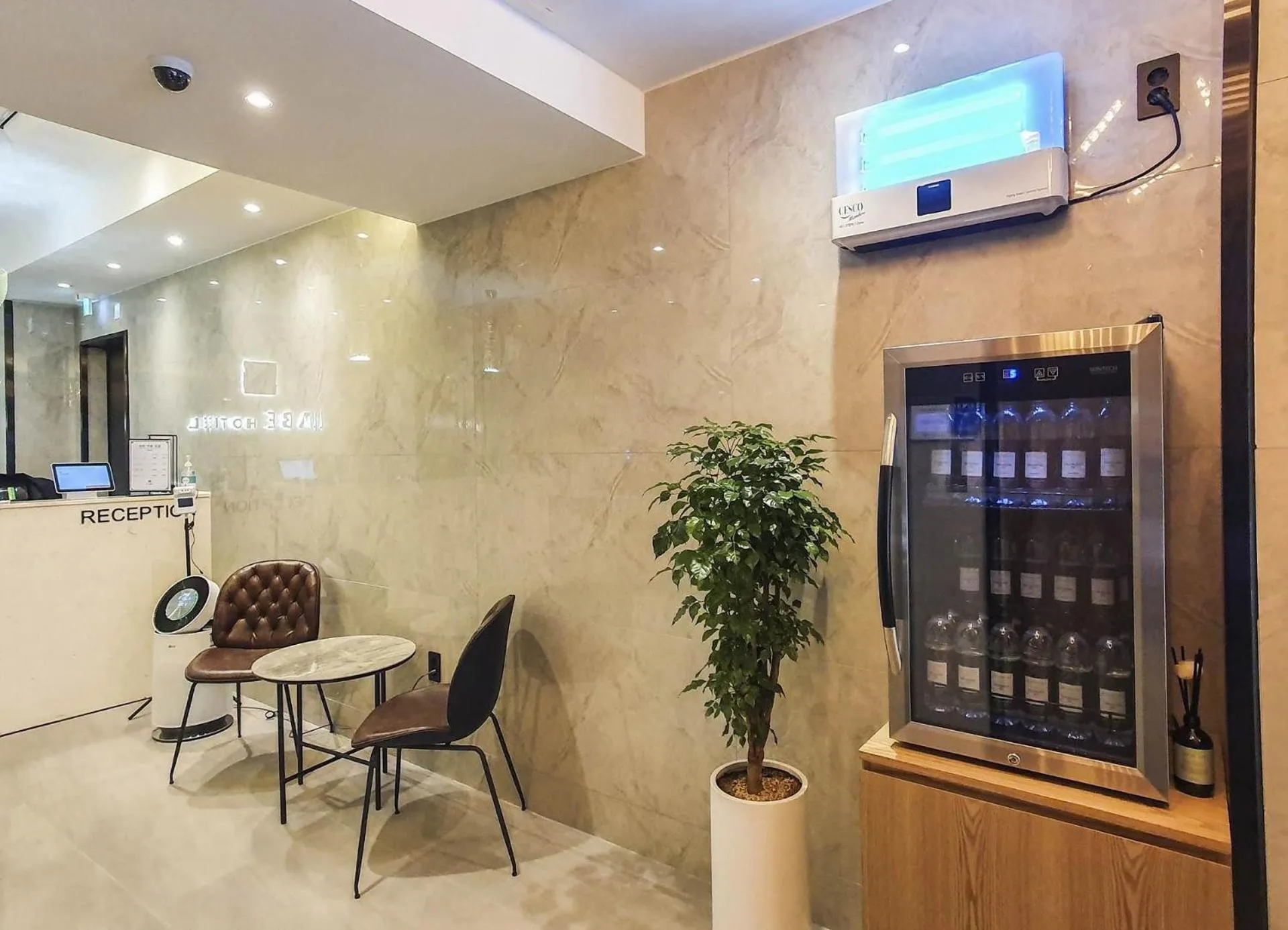 Area and facilities in LABE Hotel