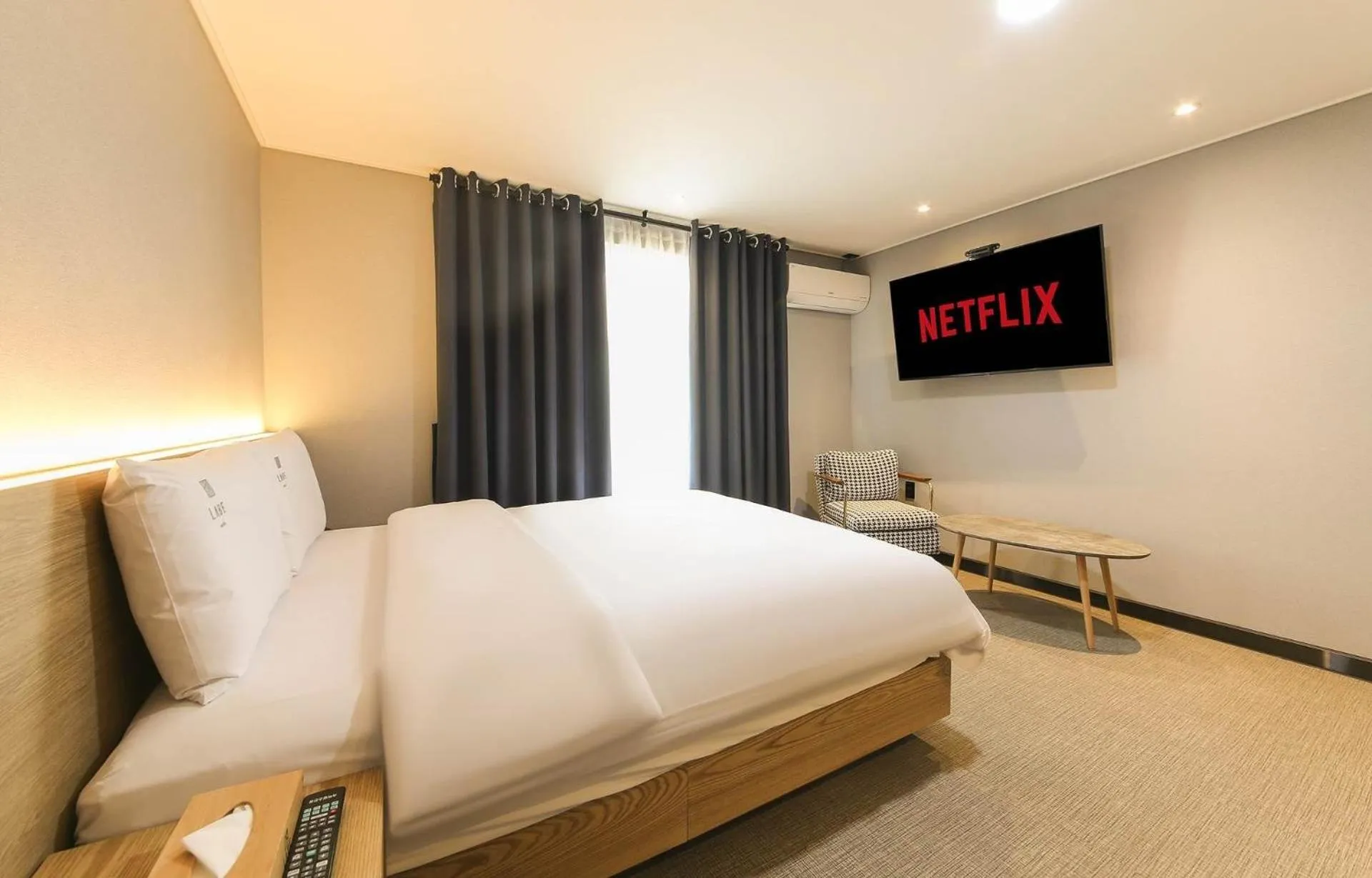 Bedroom, Bed in LABE Hotel