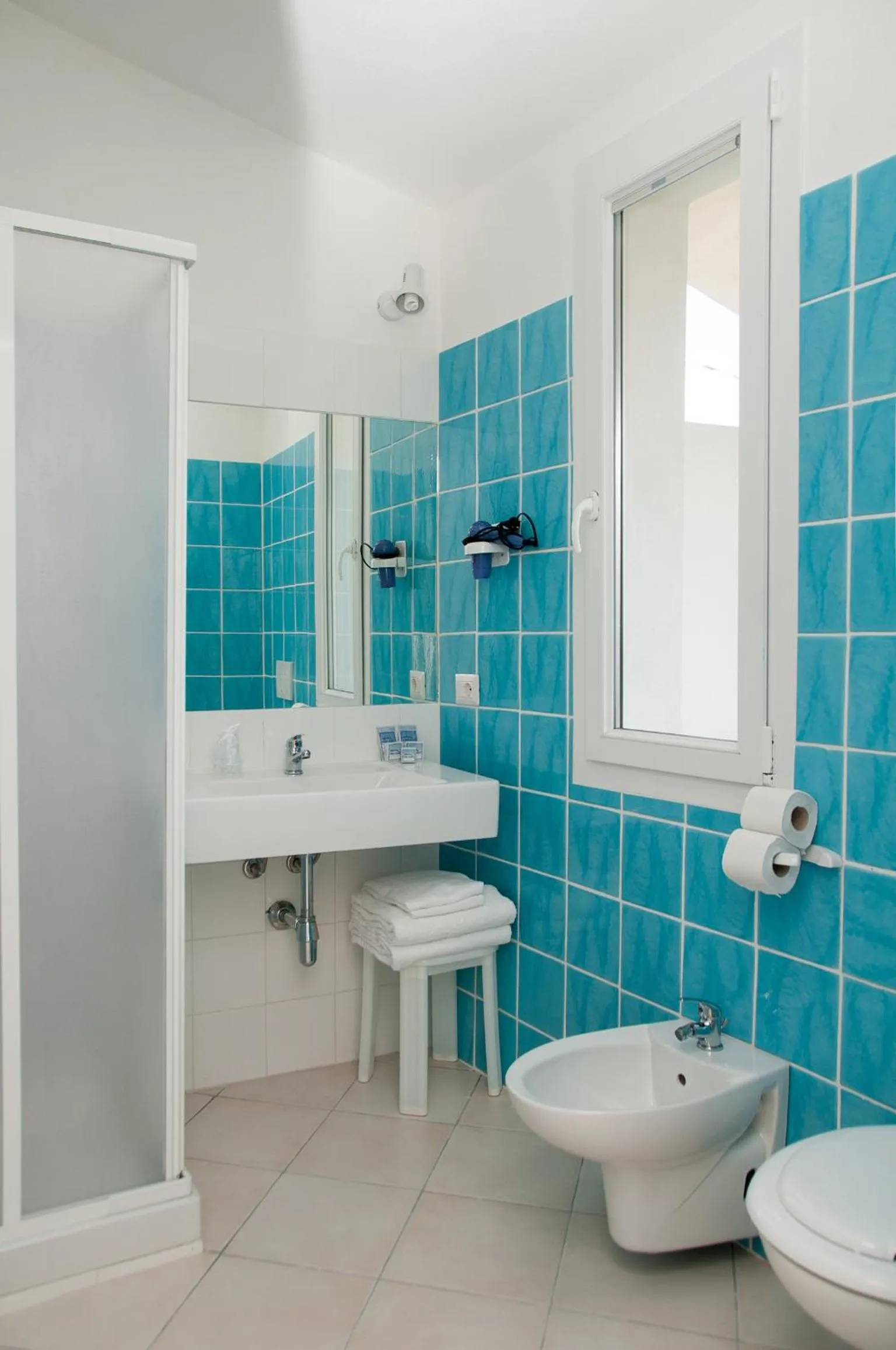 Bathroom in Meta Hotel