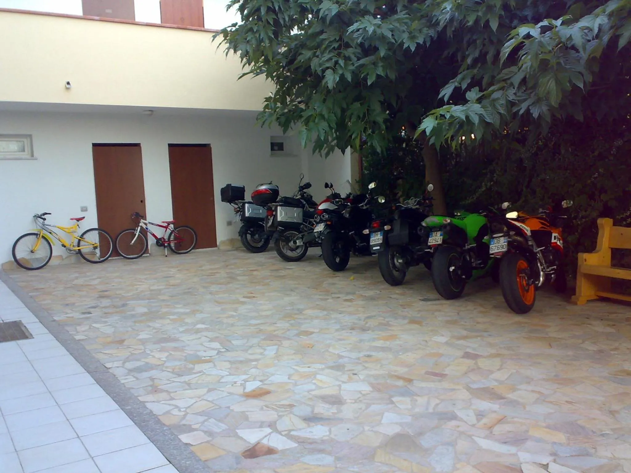 Facade/entrance in Meta Hotel