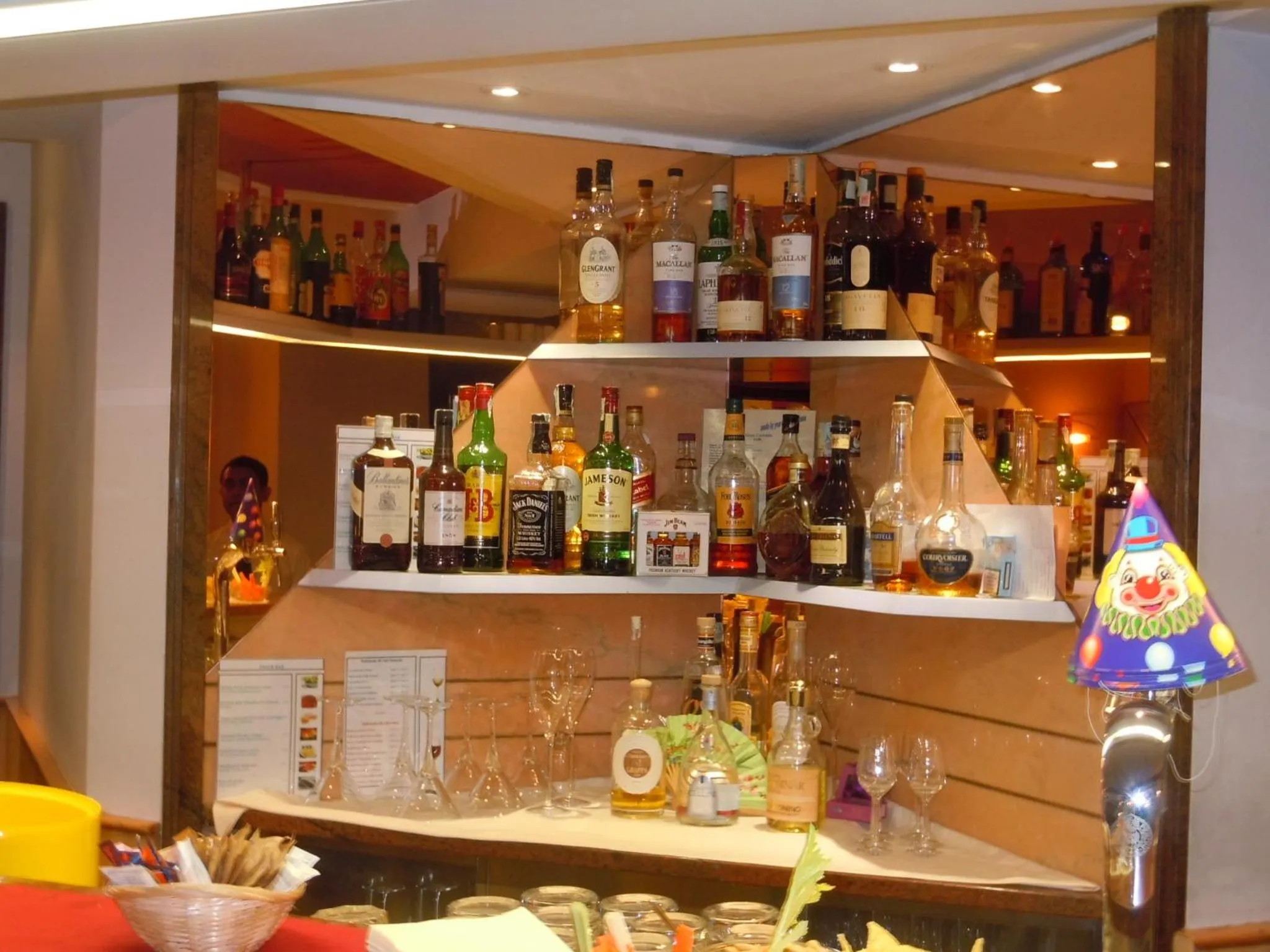 Lounge or bar in Hotel Metropole Suisse