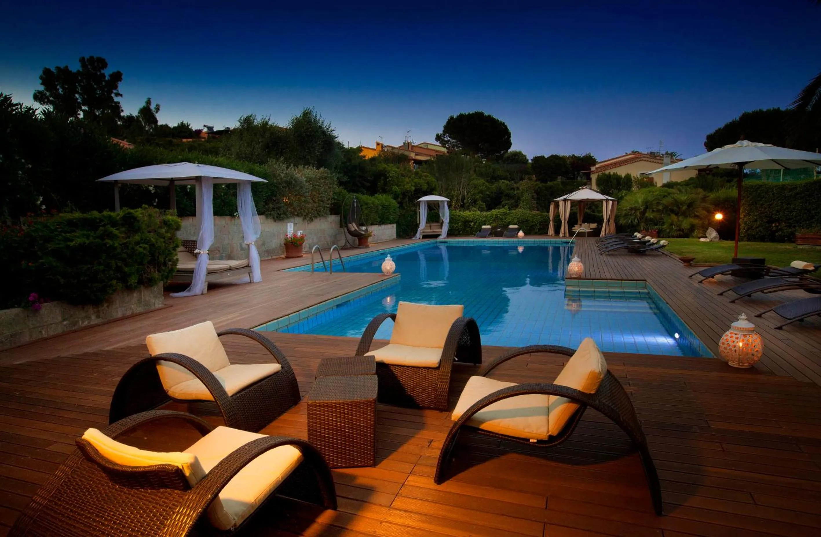 Night in Albaruja Hotel