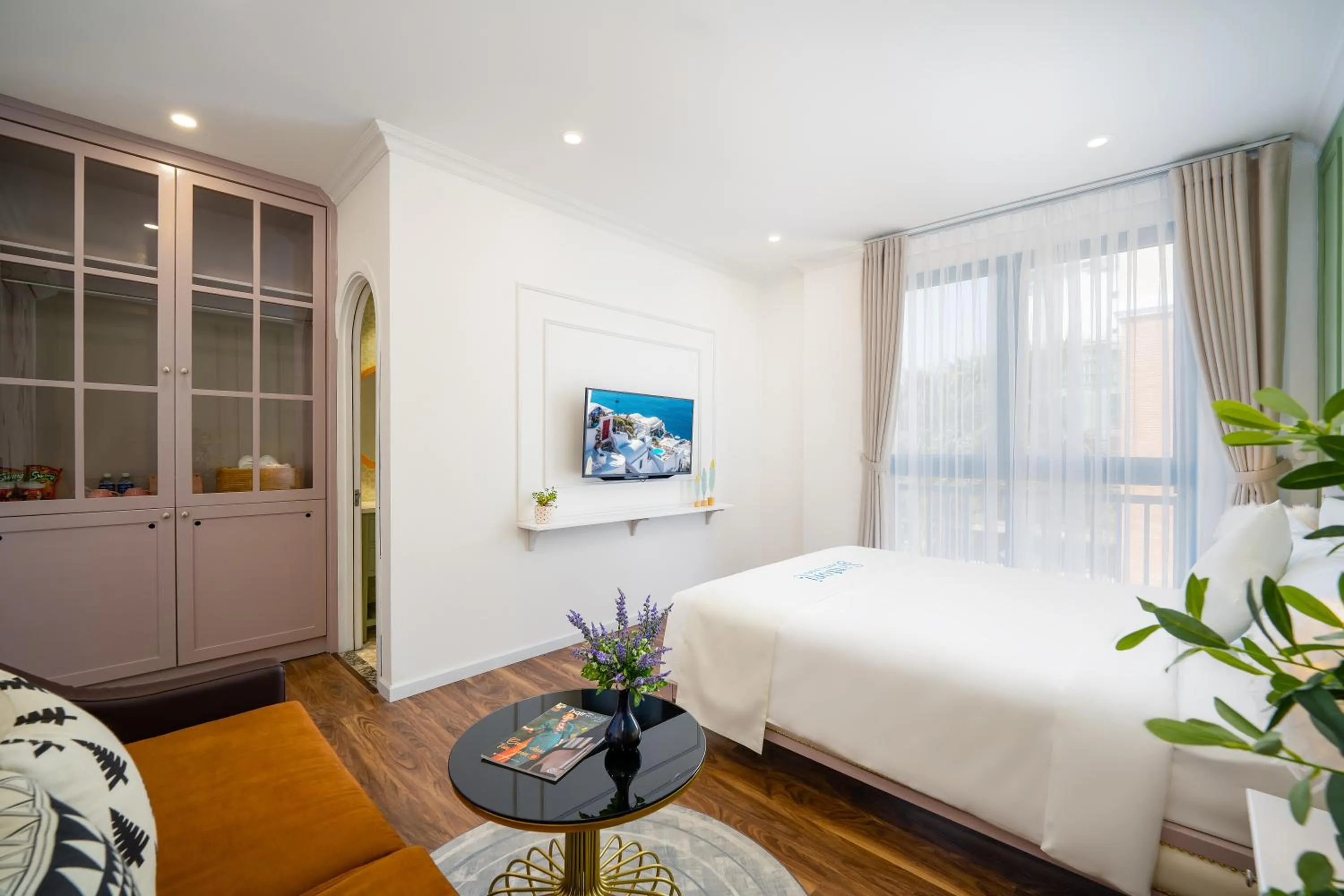 Photo of the whole room in Santori Hotel And Spa