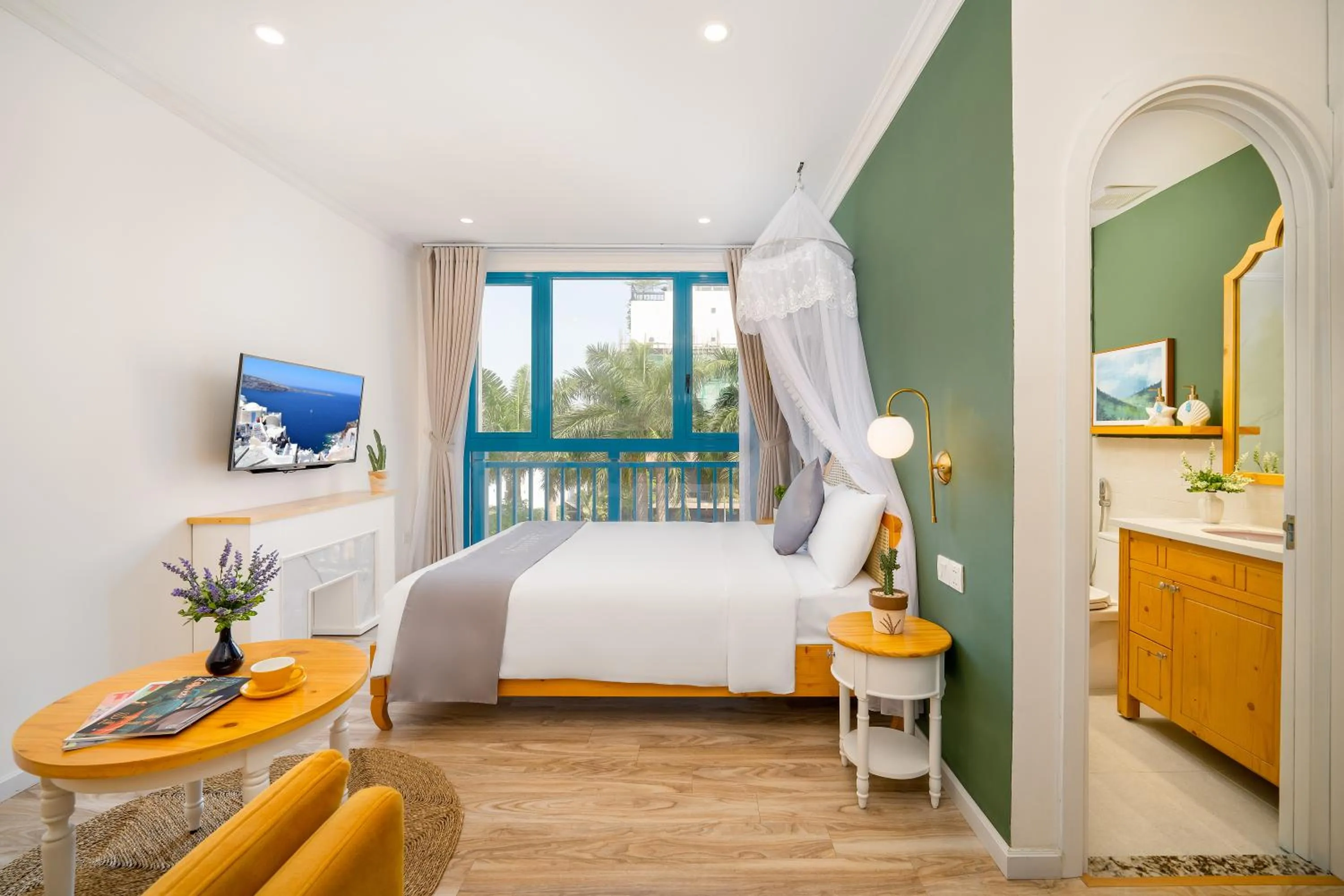 Photo of the whole room in Santori Hotel And Spa