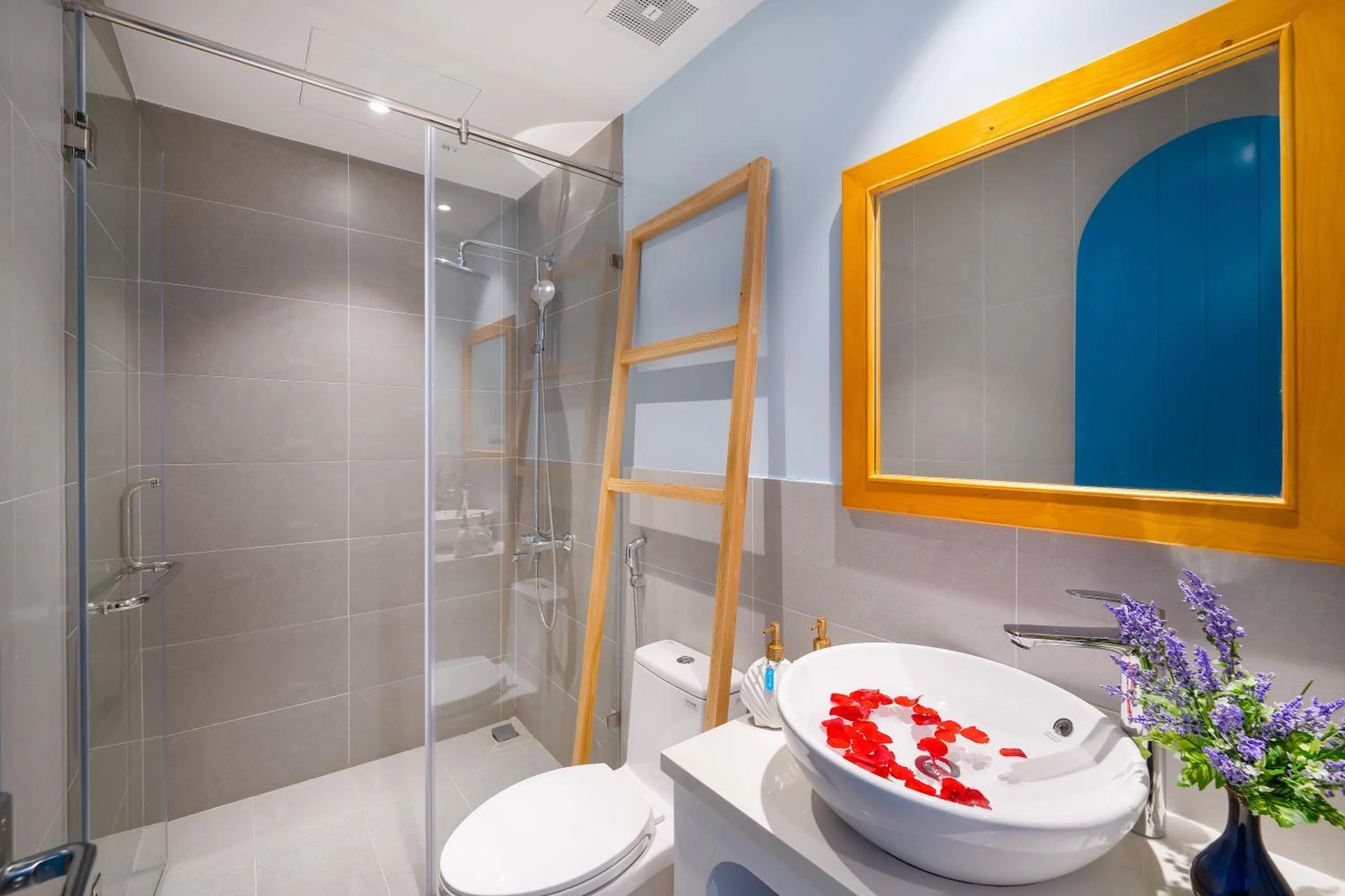 Bathroom in Santori Hotel And Spa