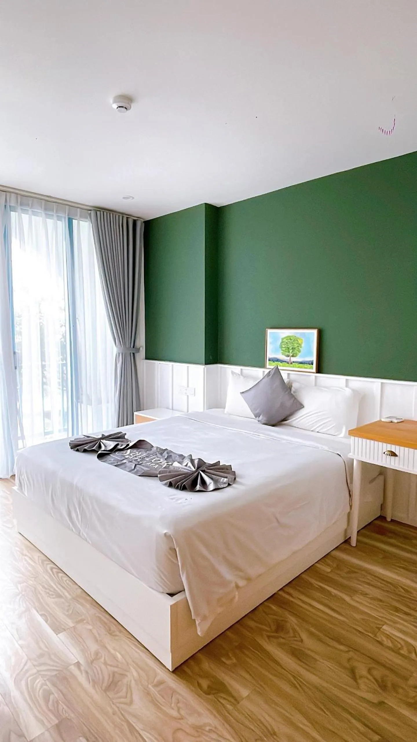 Bed in Santori Hotel And Spa