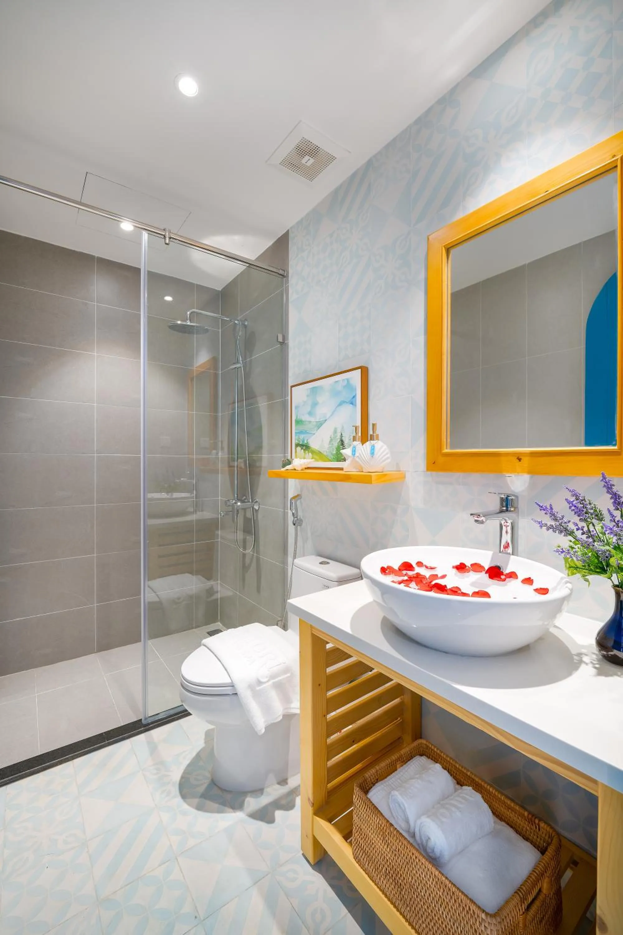 Bathroom in Santori Hotel And Spa