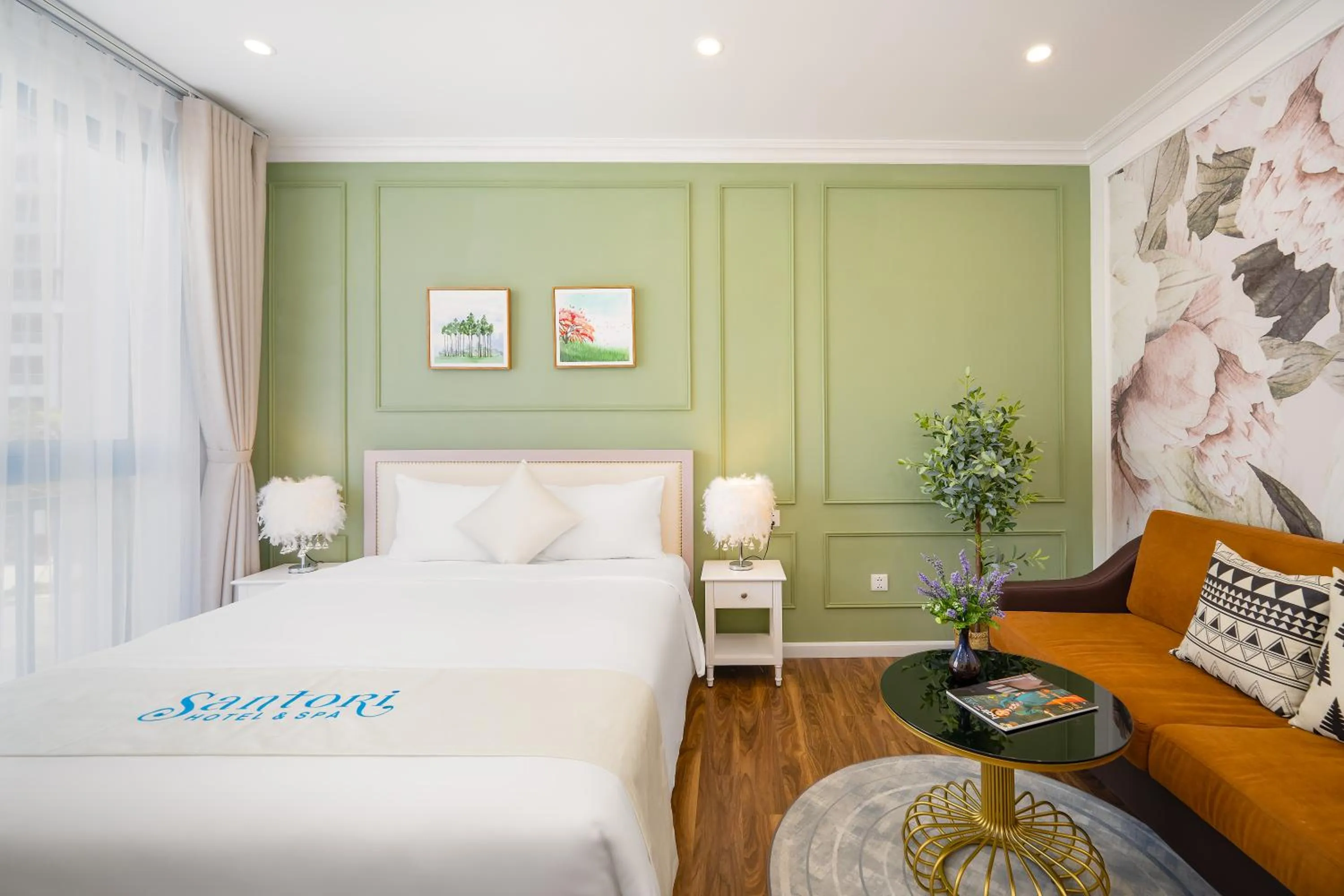 Bed in Santori Hotel And Spa