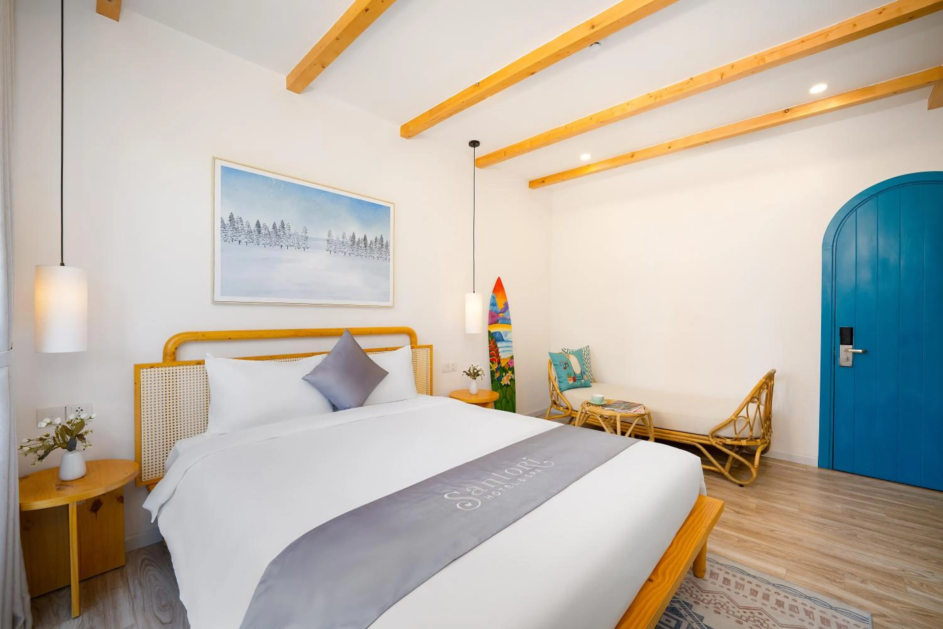 Bed in Santori Hotel And Spa