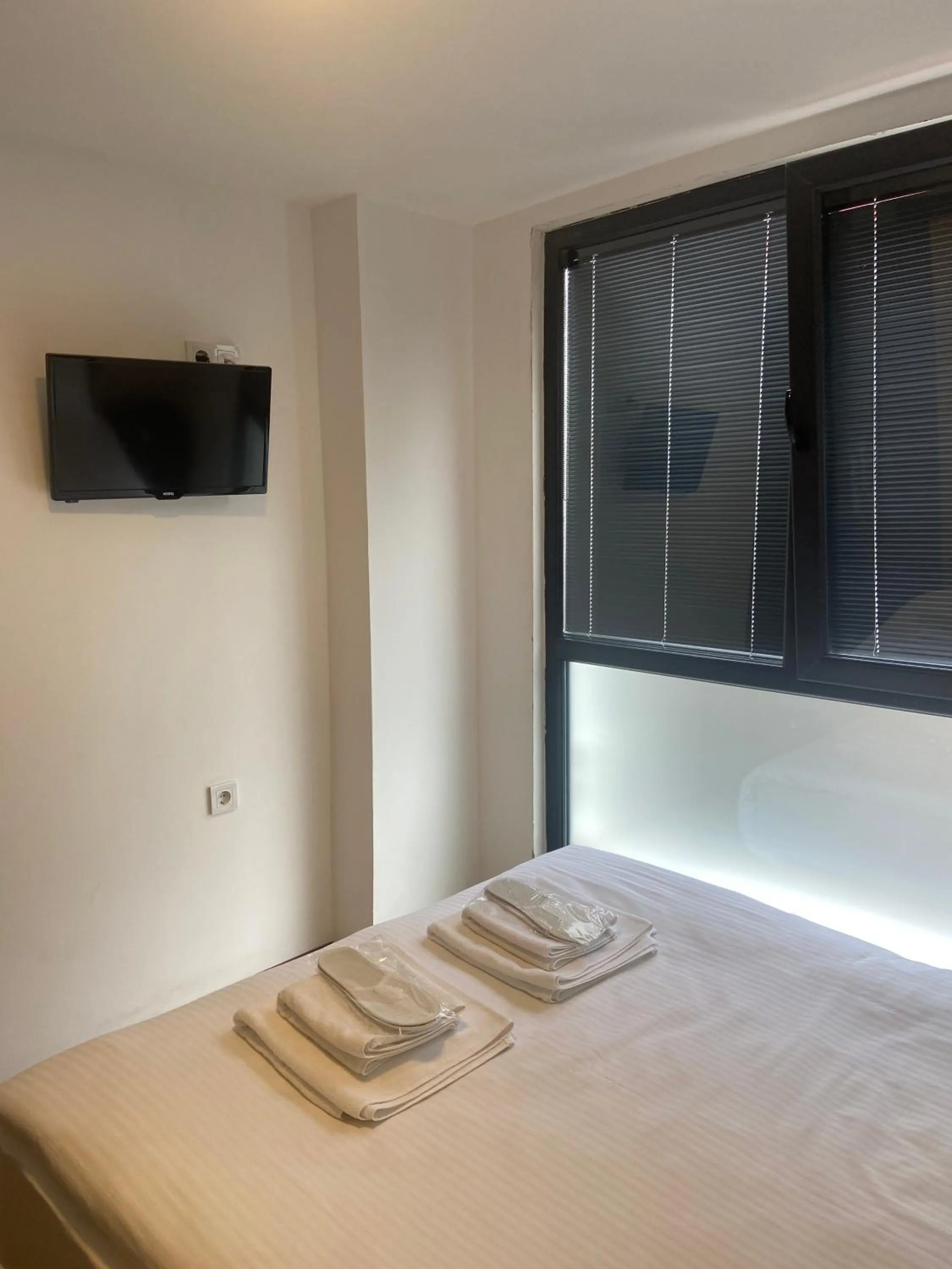 TV and multimedia, Bed in Mina Life Hotel