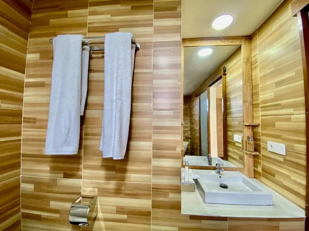 Shower in Sridewi Villas Ubud