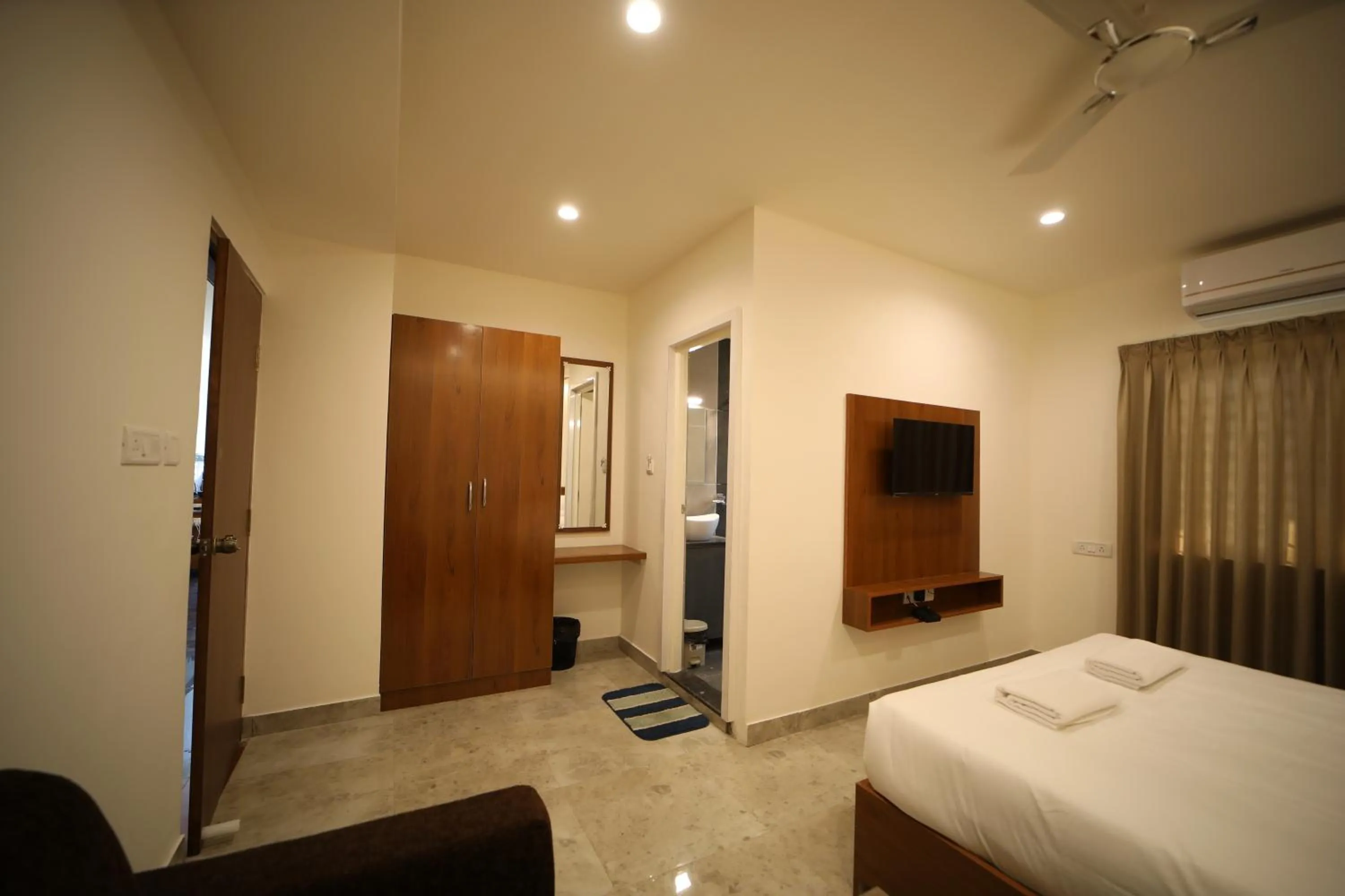 Photo of the whole room, Bed in THE EKAH COMFORTS