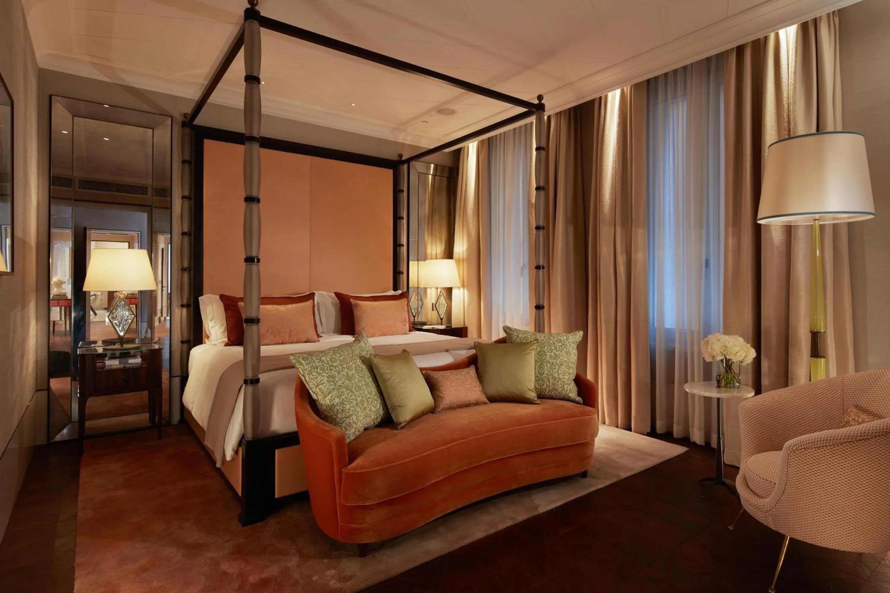 Bedroom, Bed in The St. Regis Venice