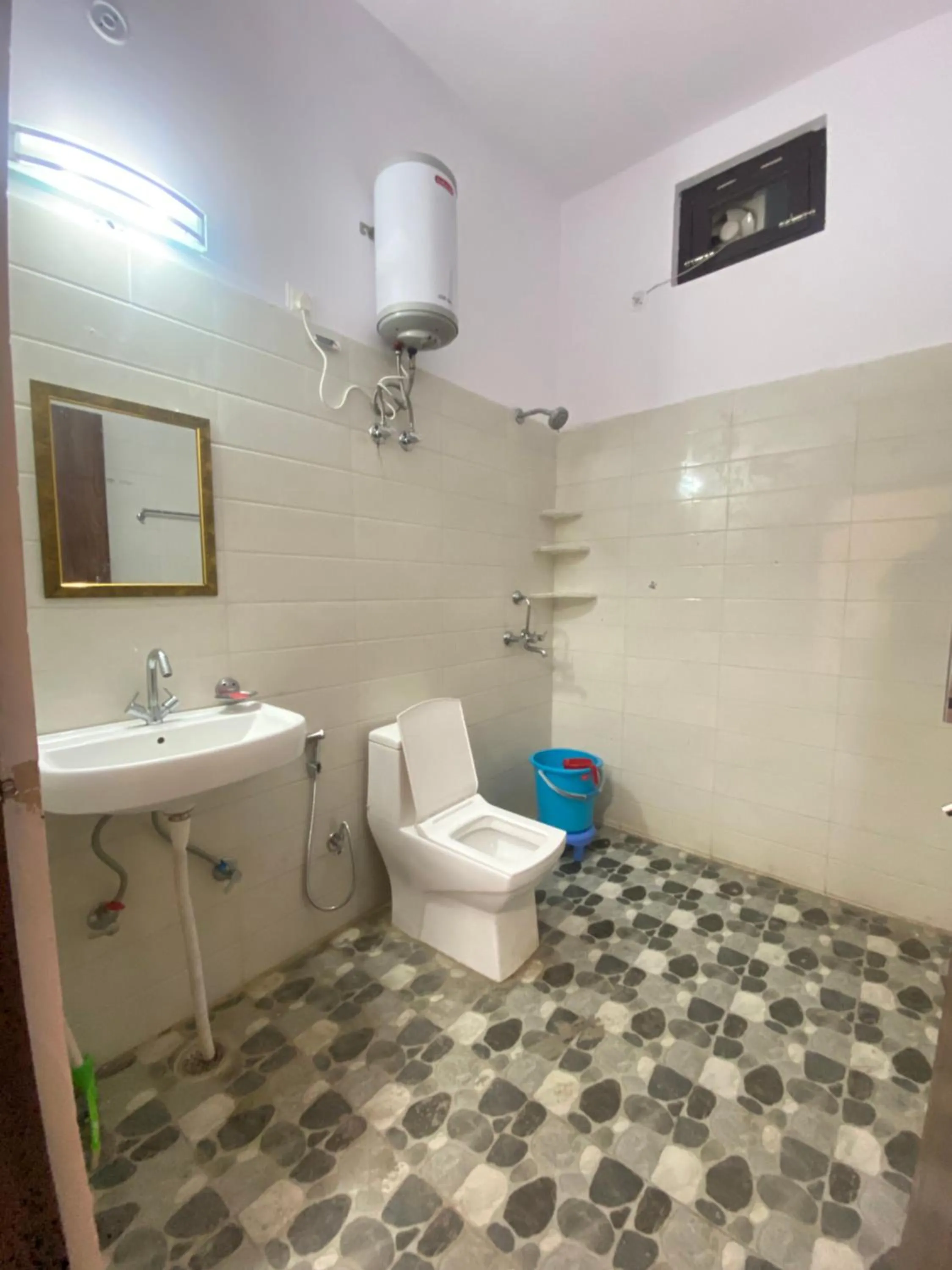 Chirag Homestay Kainchi