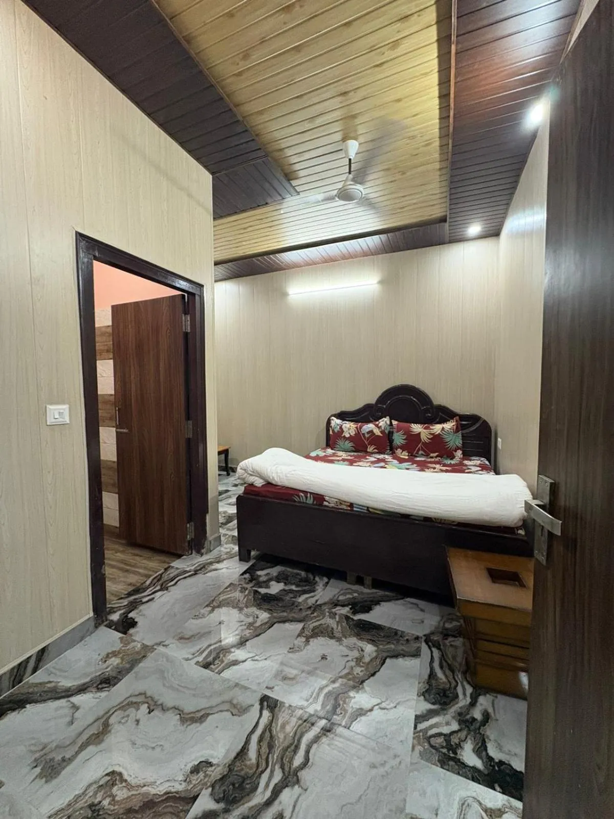 Bed in Chirag Homestay Kainchi