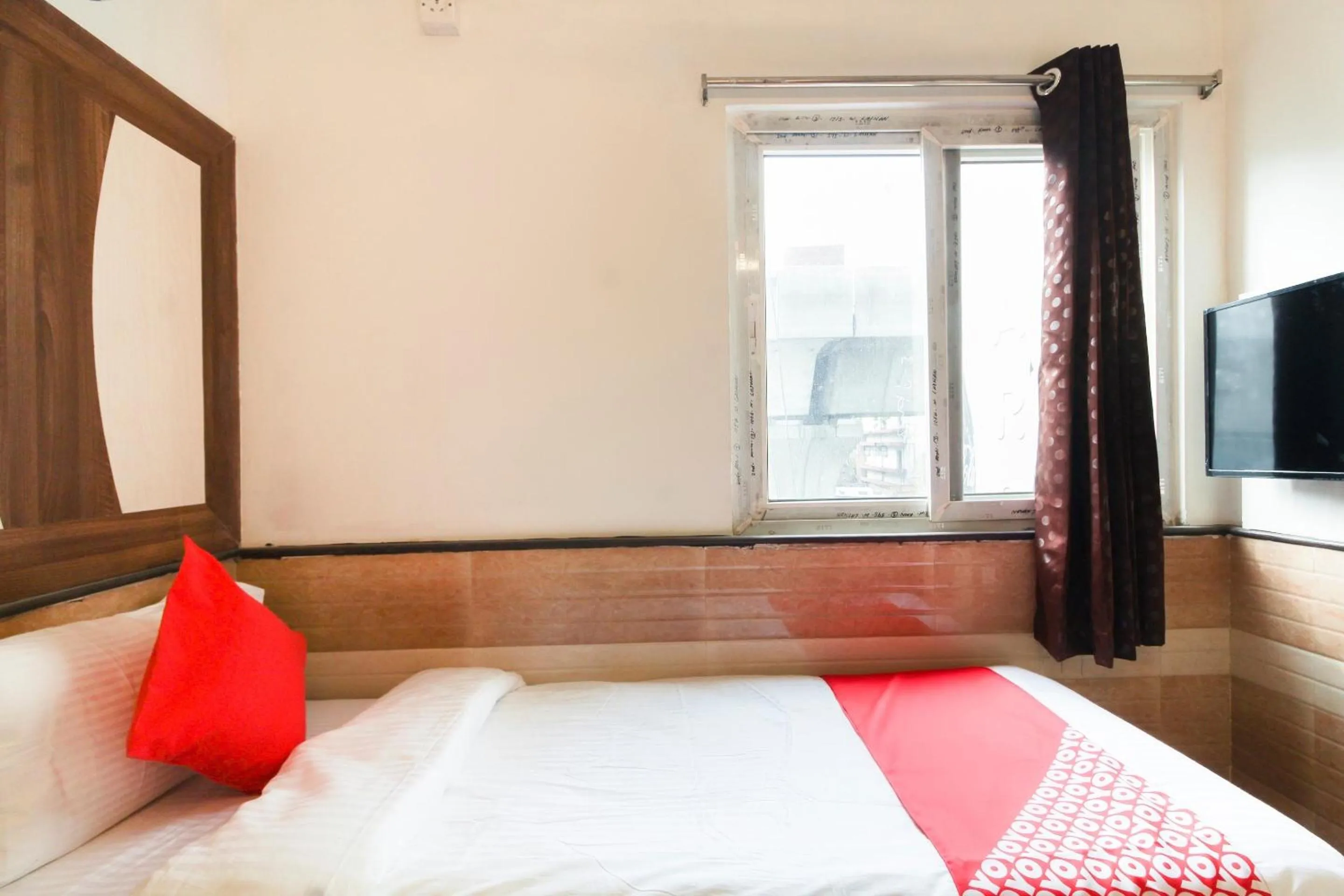 Bedroom, Bed in Hotel O by OYO V Square