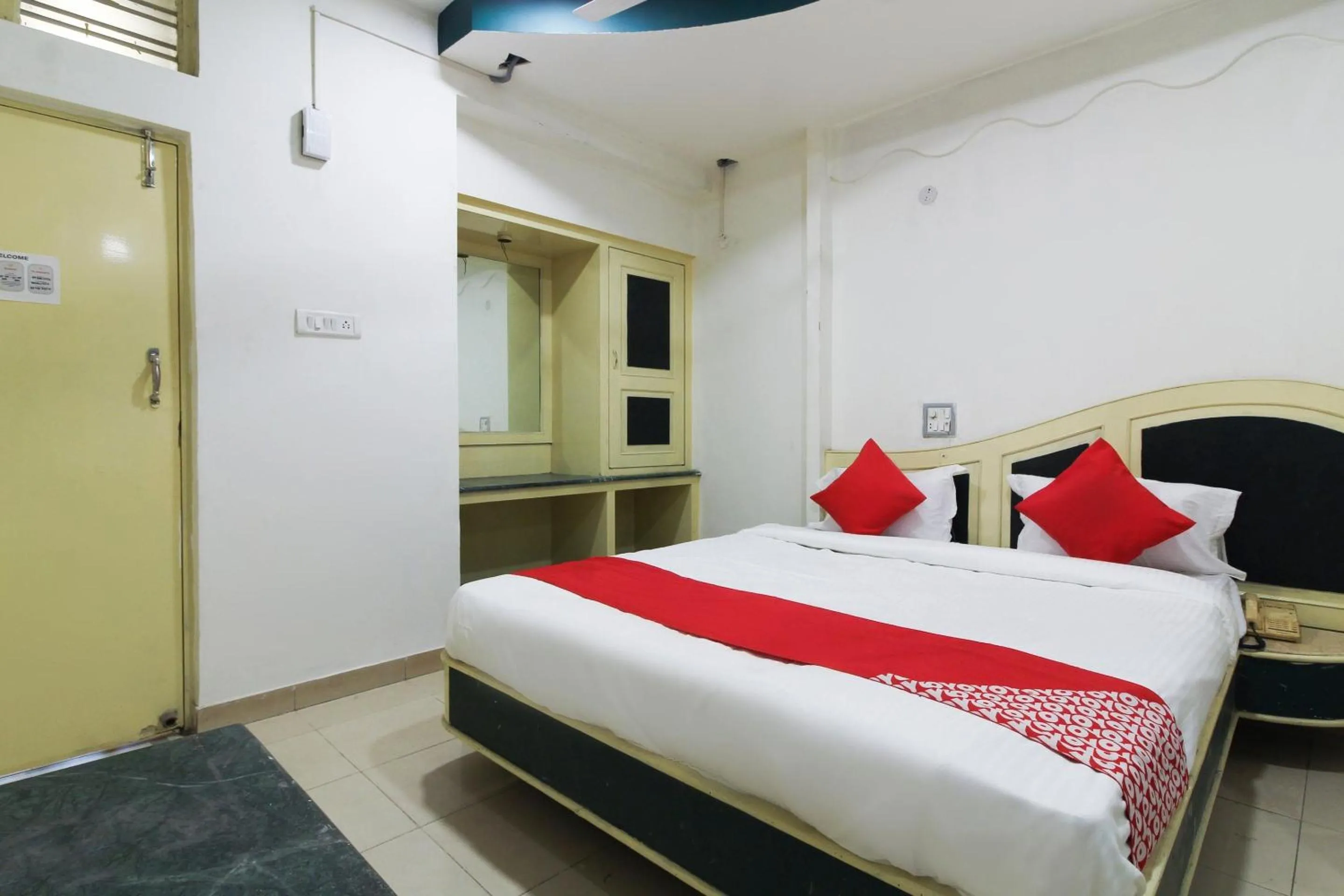 Bedroom, Bed in Hotel O by OYO V Square