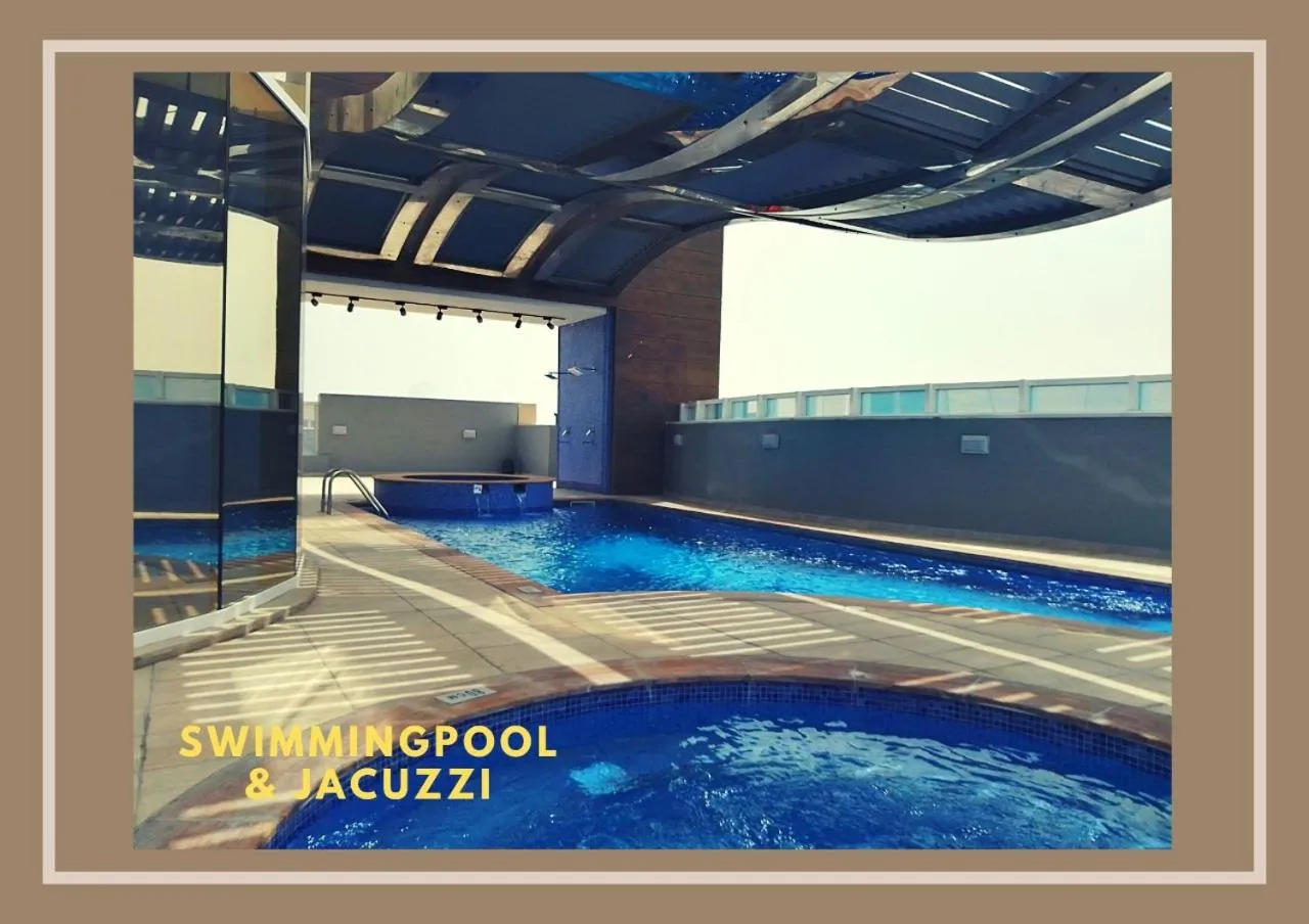 Swimming pool in AL HAYAT HOTEL