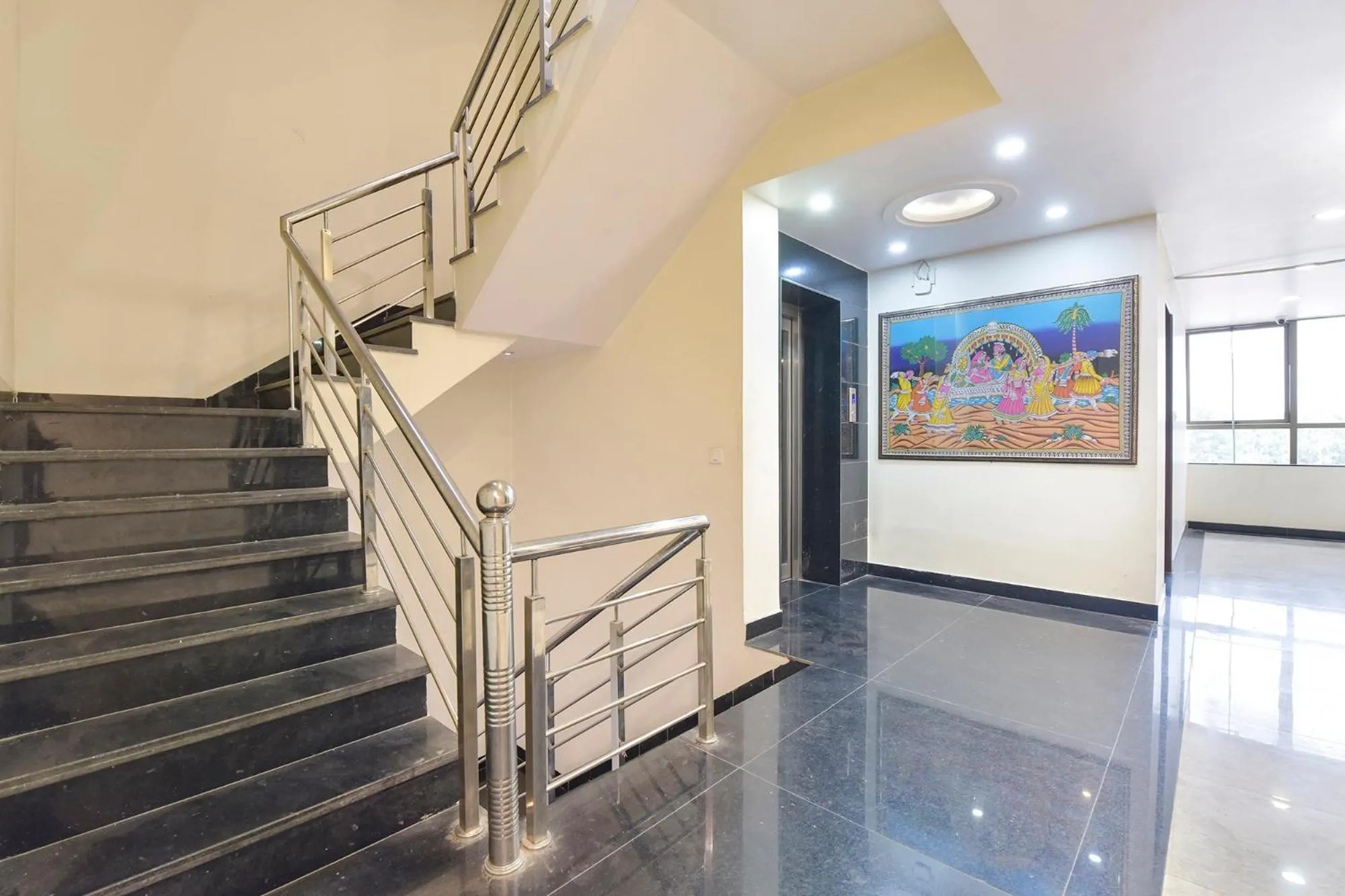 Lobby or reception in FabHotel Pink City - World Trade Park