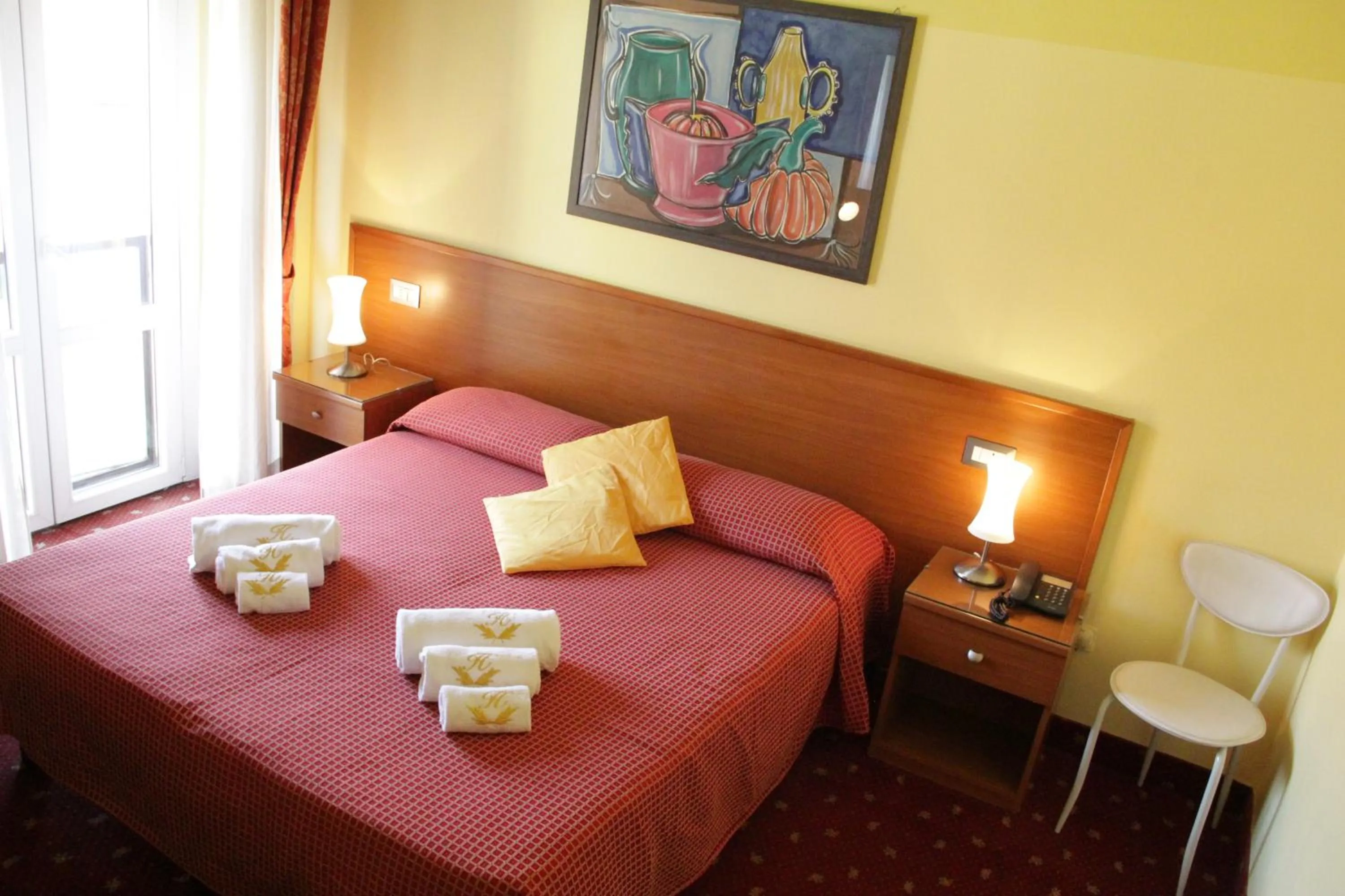 Bedroom, Bed in Hotel Lugano