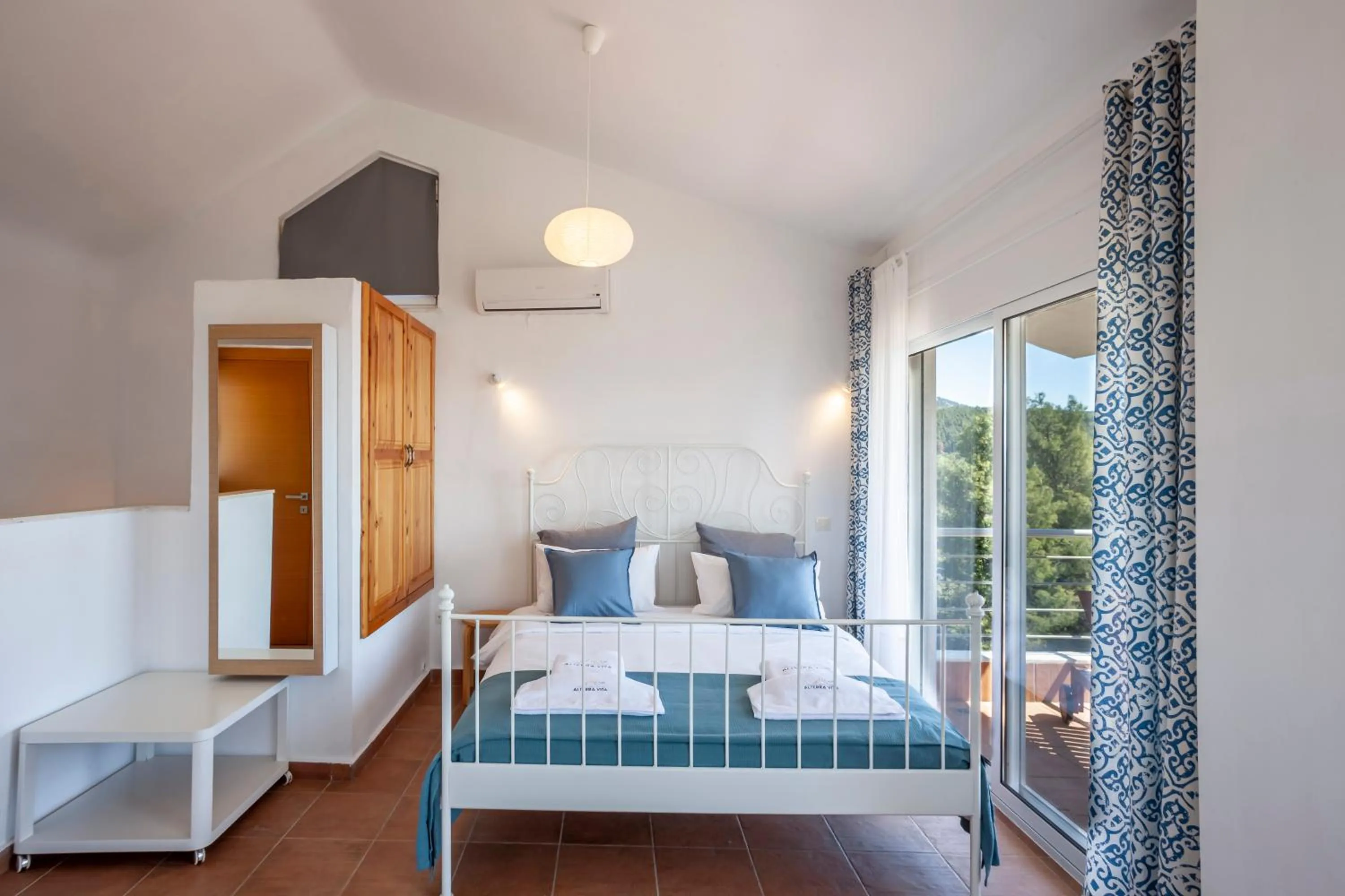 Bed in Alterra Vita Homes By the Sea